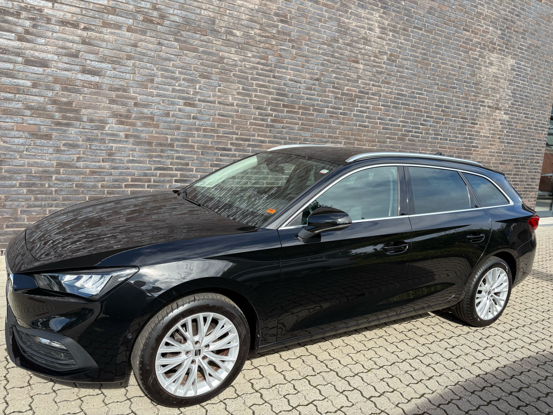 Billede af Seat Leon Sportstourer 1,5 e-TSI  Mild hybrid Xcellence DSG 150HK Stc 7g Aut.