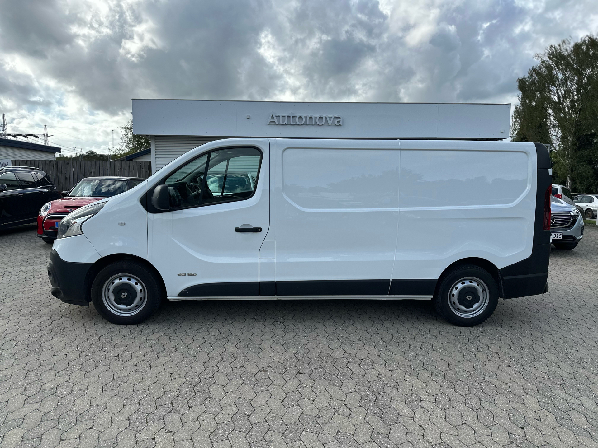 Billede af Renault Trafic T29 L2H2 1,6 DCI 120HK Van 6g
