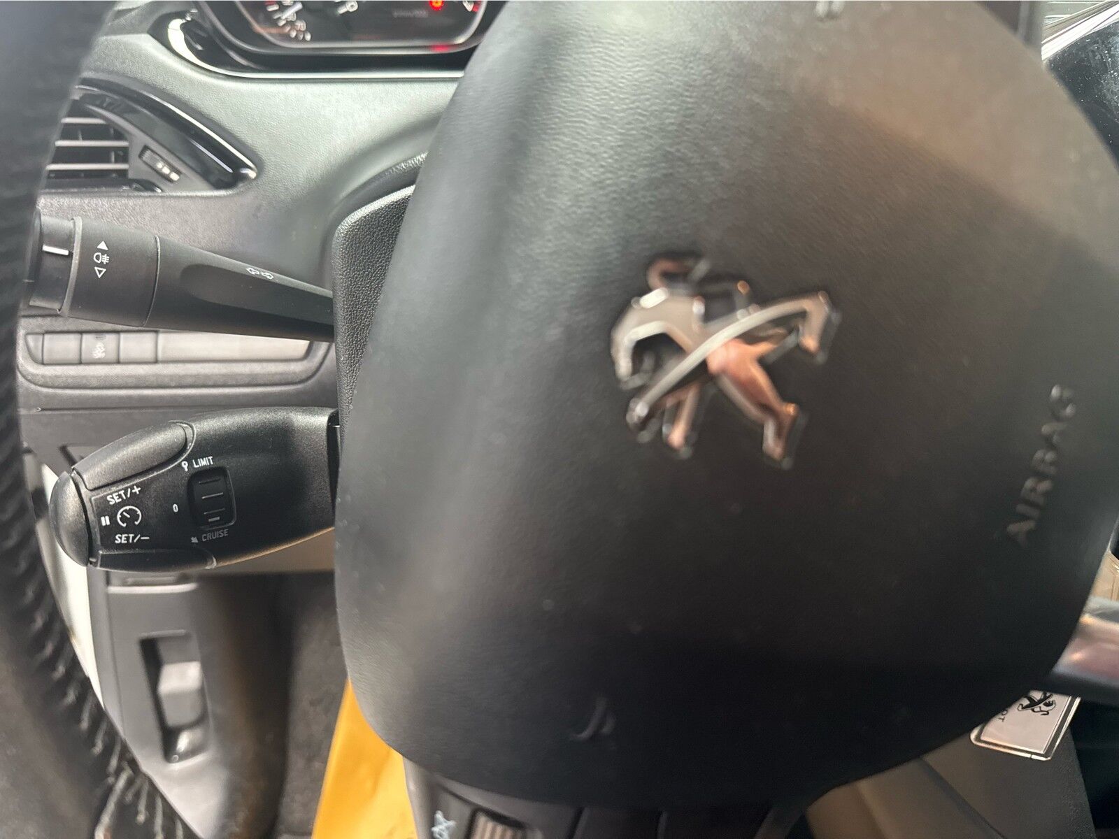 Billede af Peugeot 208 1,2 VTi Spirit Comfort 82HK 5d