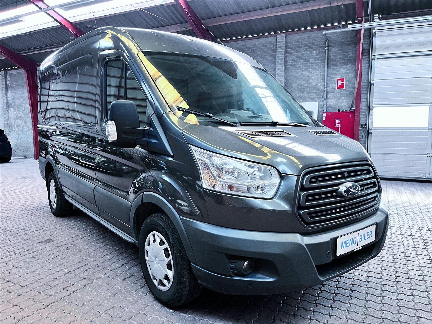 Billede af Ford Transit 350 L2H2 2,0 TDCi Trend 170HK Van 6g Aut.