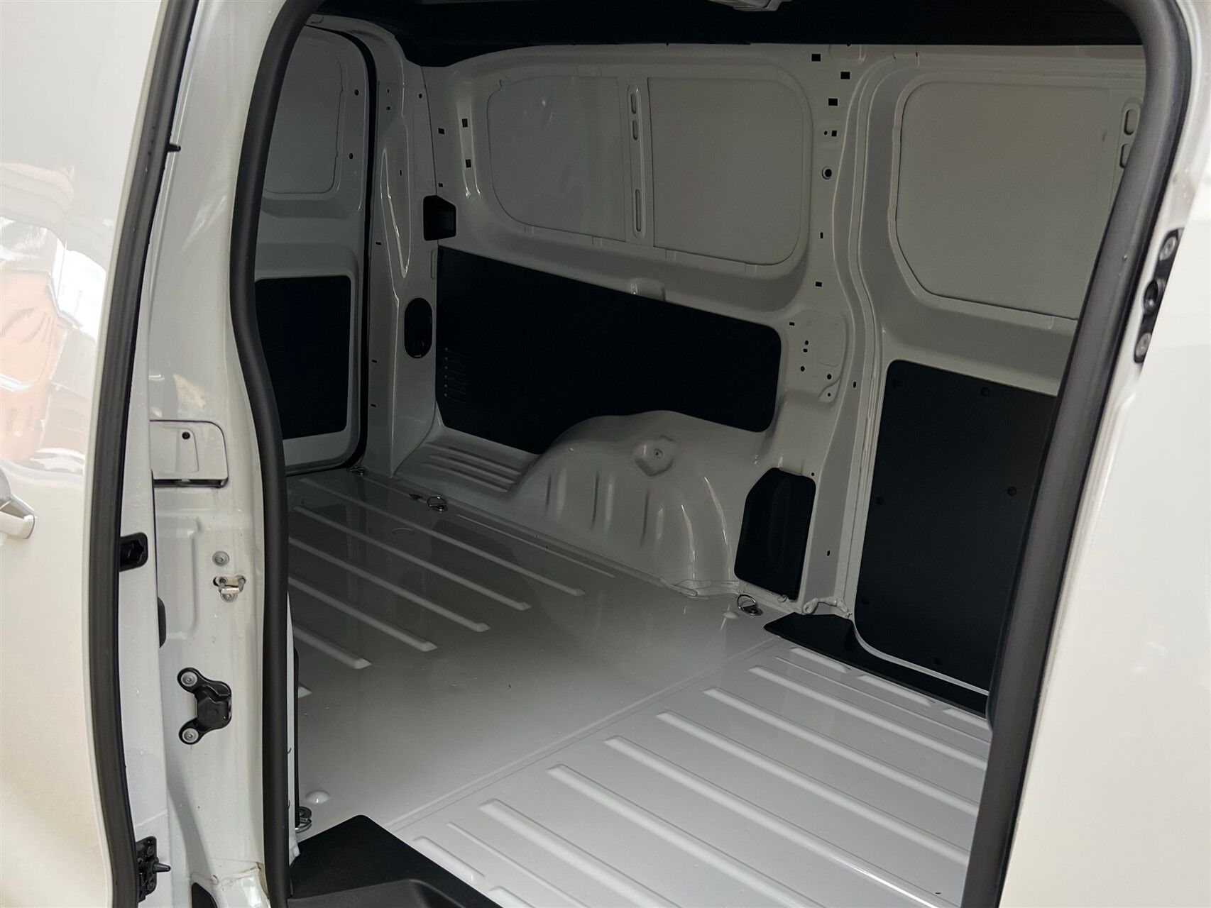 Billede af Opel Vivaro L3V2 2,0 BlueHDi Enjoy+ 145HK Van 6g