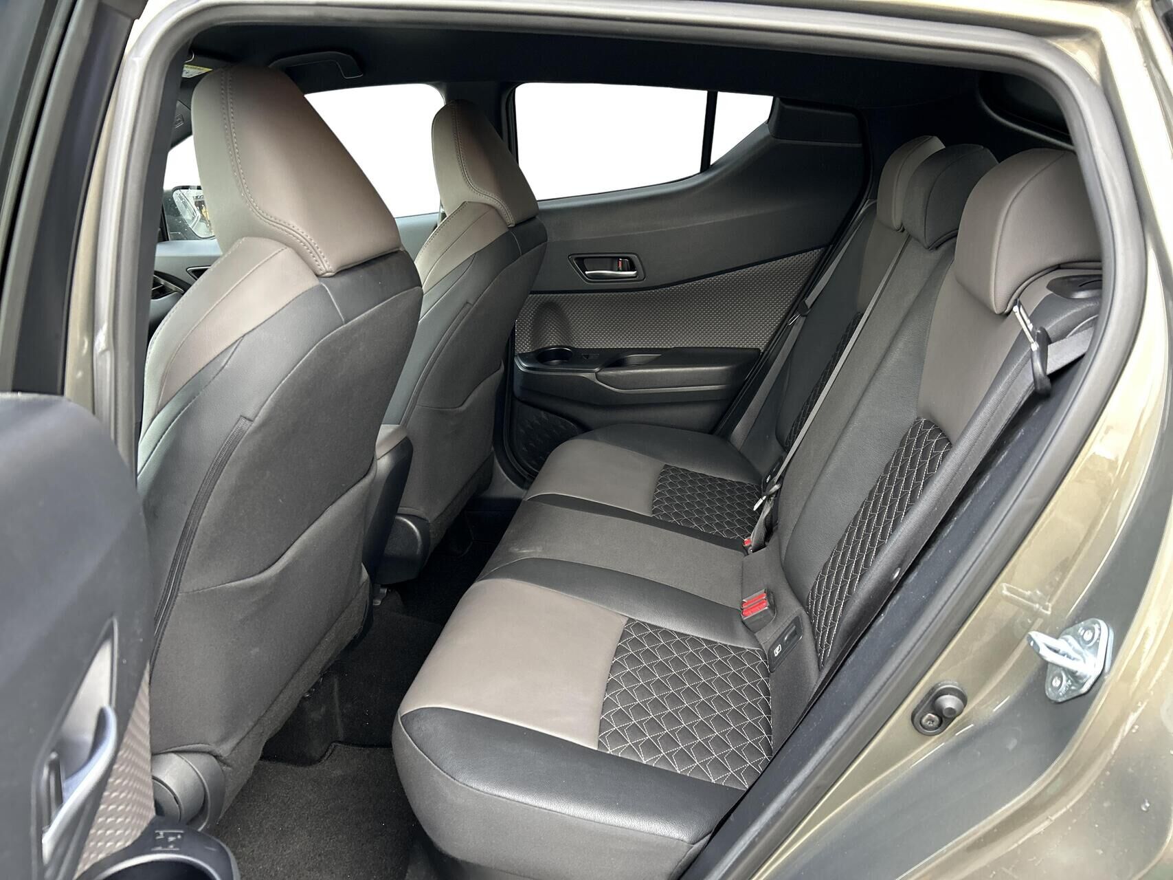 Billede af Toyota C-HR 1,8 Hybrid C-HIC Multidrive S 122HK 5d Aut.