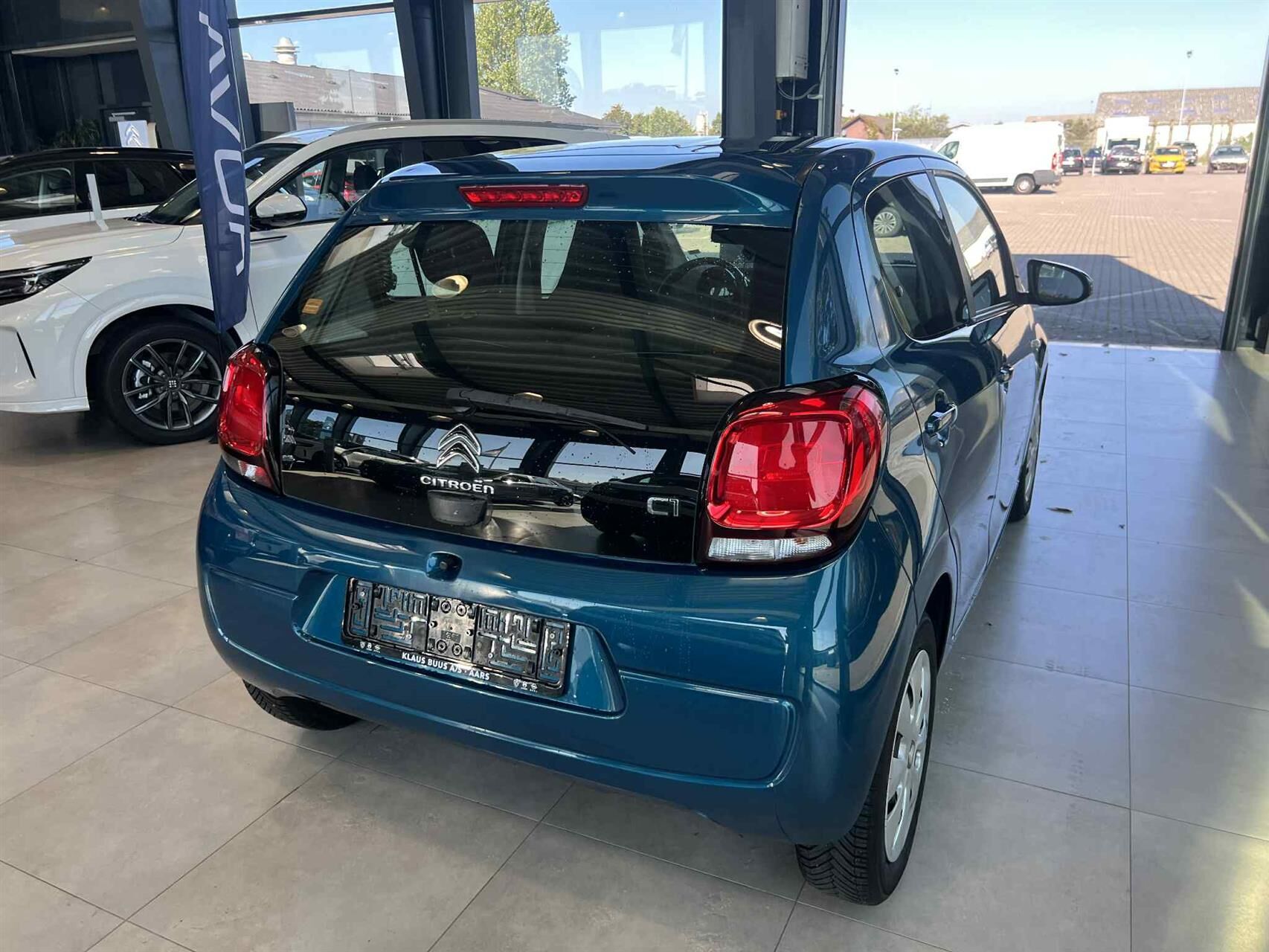 Billede af Citroën C1 1,0 VTi Shine 72HK 5d