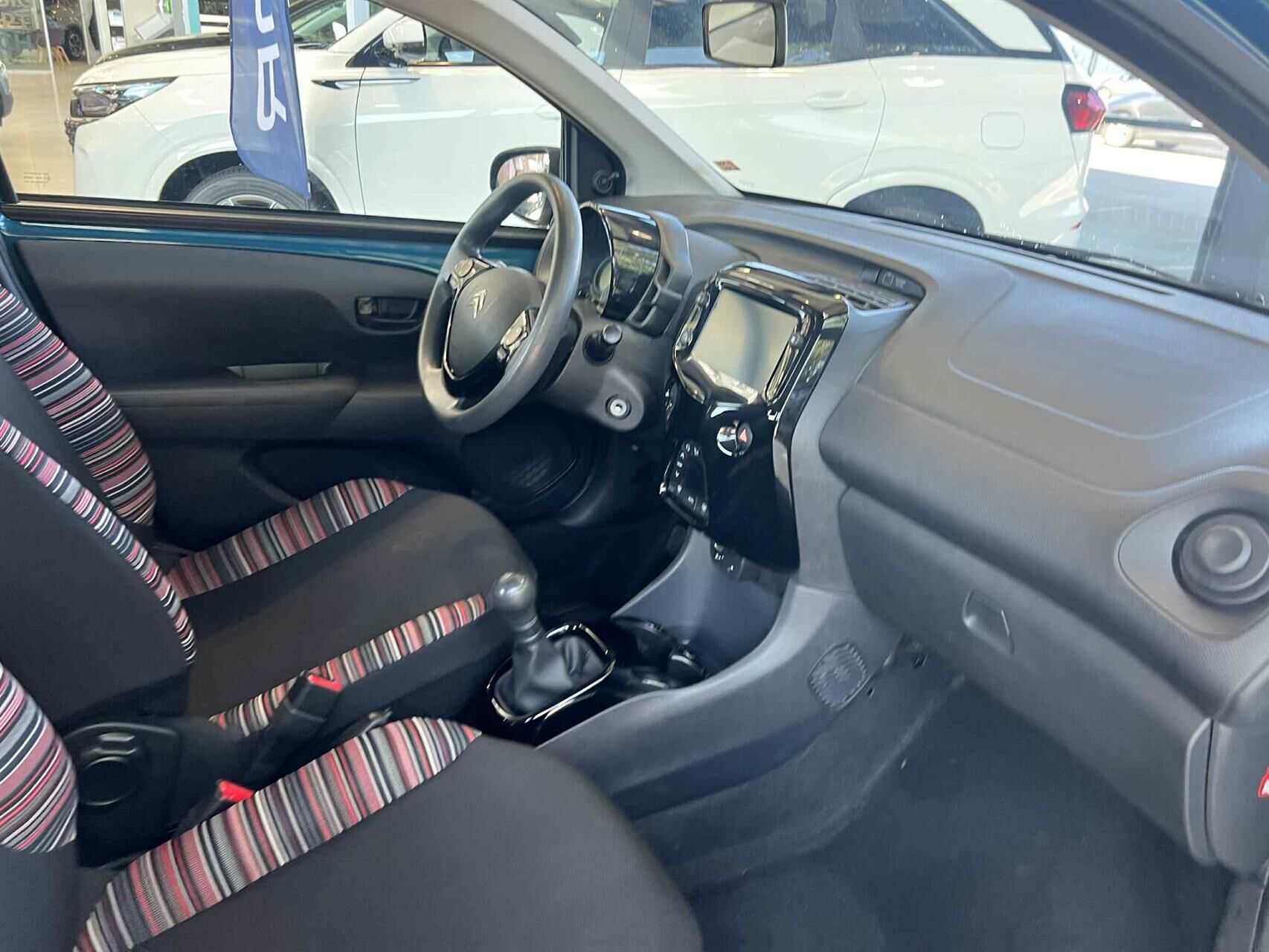 Billede af Citroën C1 1,0 VTi Shine 72HK 5d