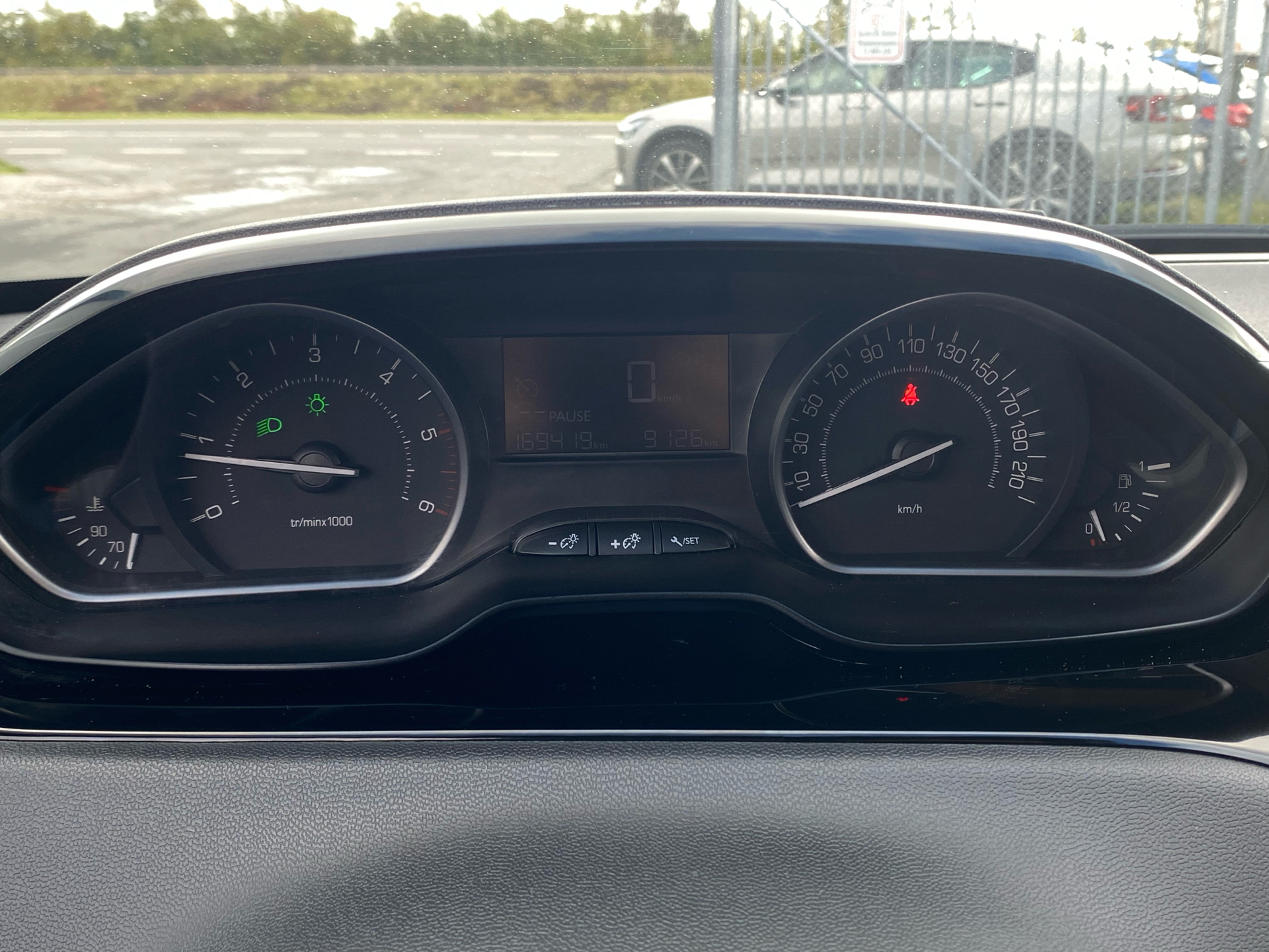 Billede af Peugeot 208 1,6 BlueHDi Chili Plus 100HK 5d
