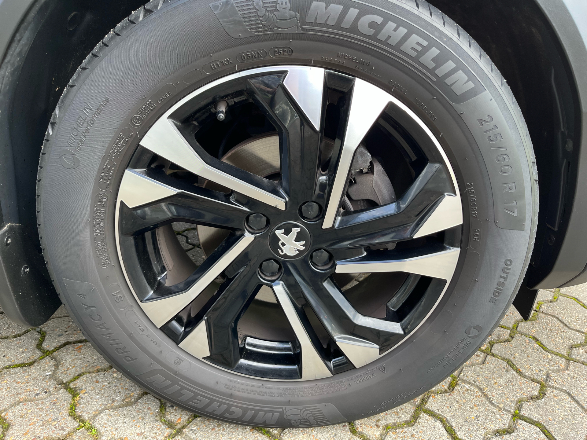 Billede af Peugeot 2008 1,5 BlueHDi Allure Pack 100HK 5d 6g