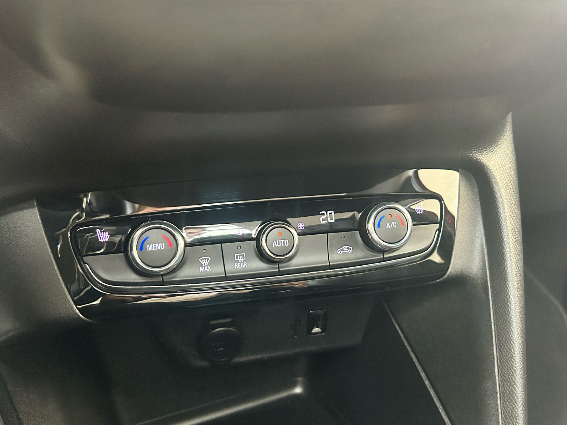 Billede af Opel Corsa 1,2 PureTech Sport 75HK 5d