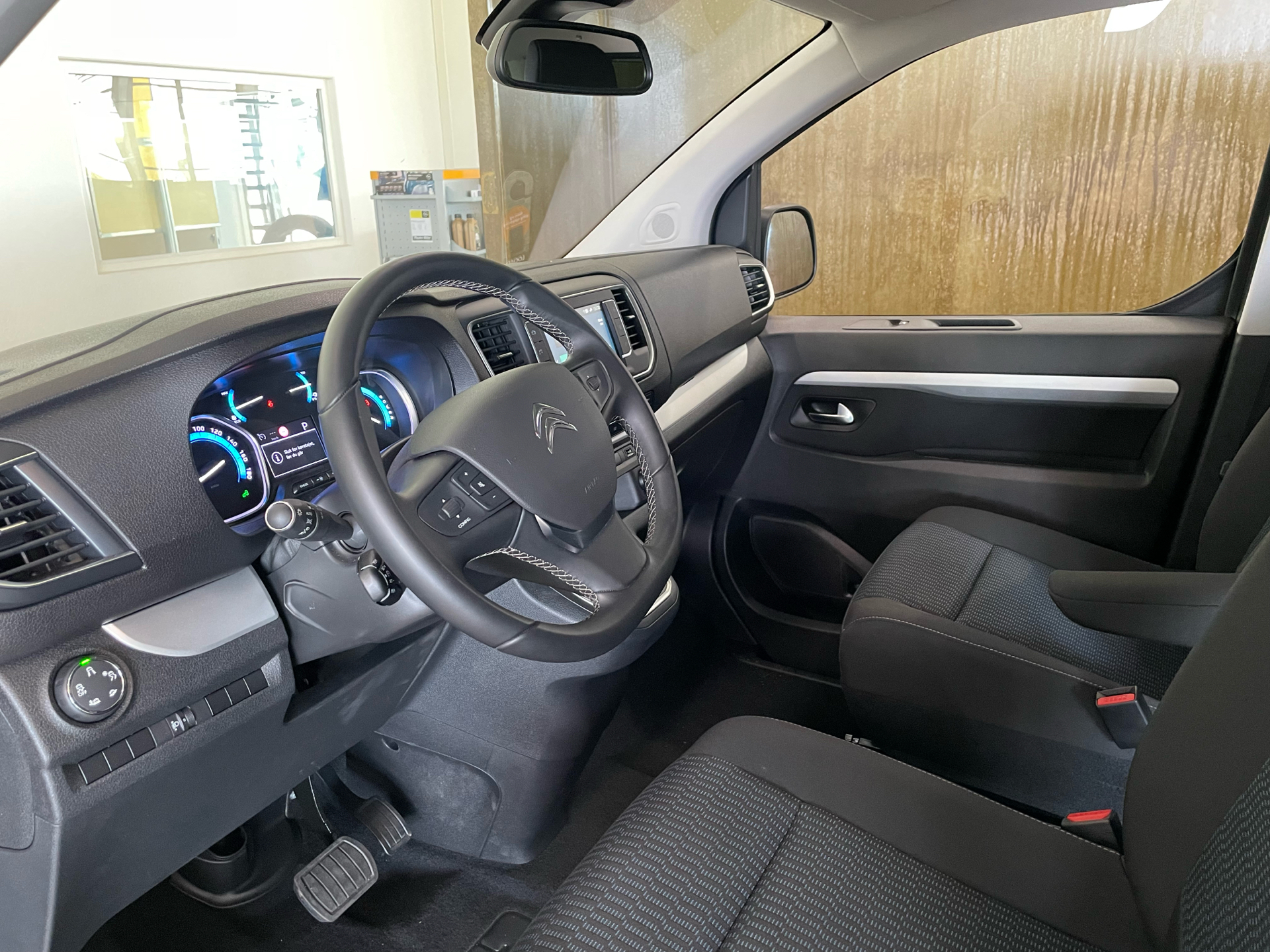 Billede af Citroën e-Spacetourer L2 EL Business 136HK Aut.