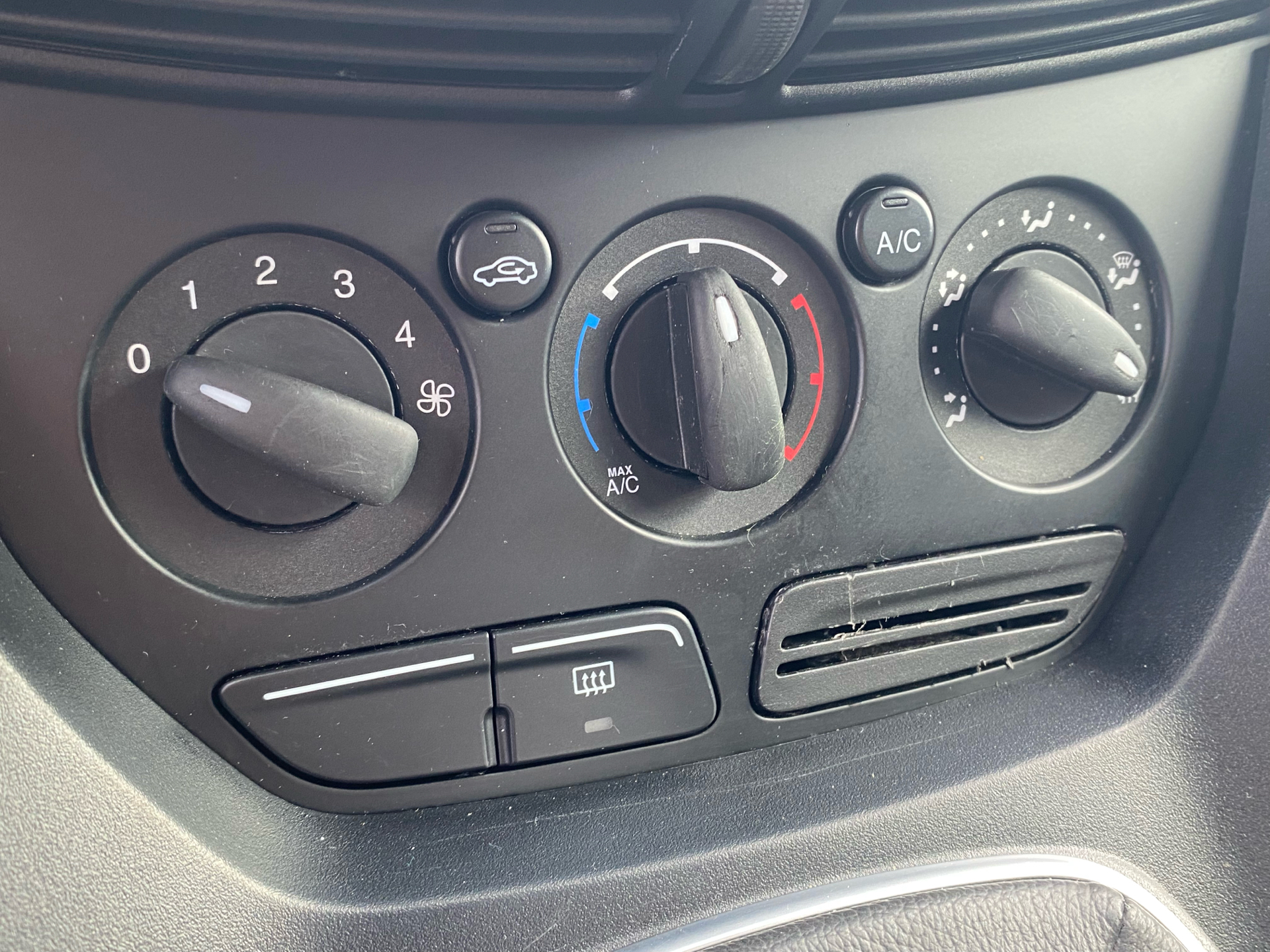 Billede af Ford Grand C-MAX 1,6 TDCi Trend 115HK 6g