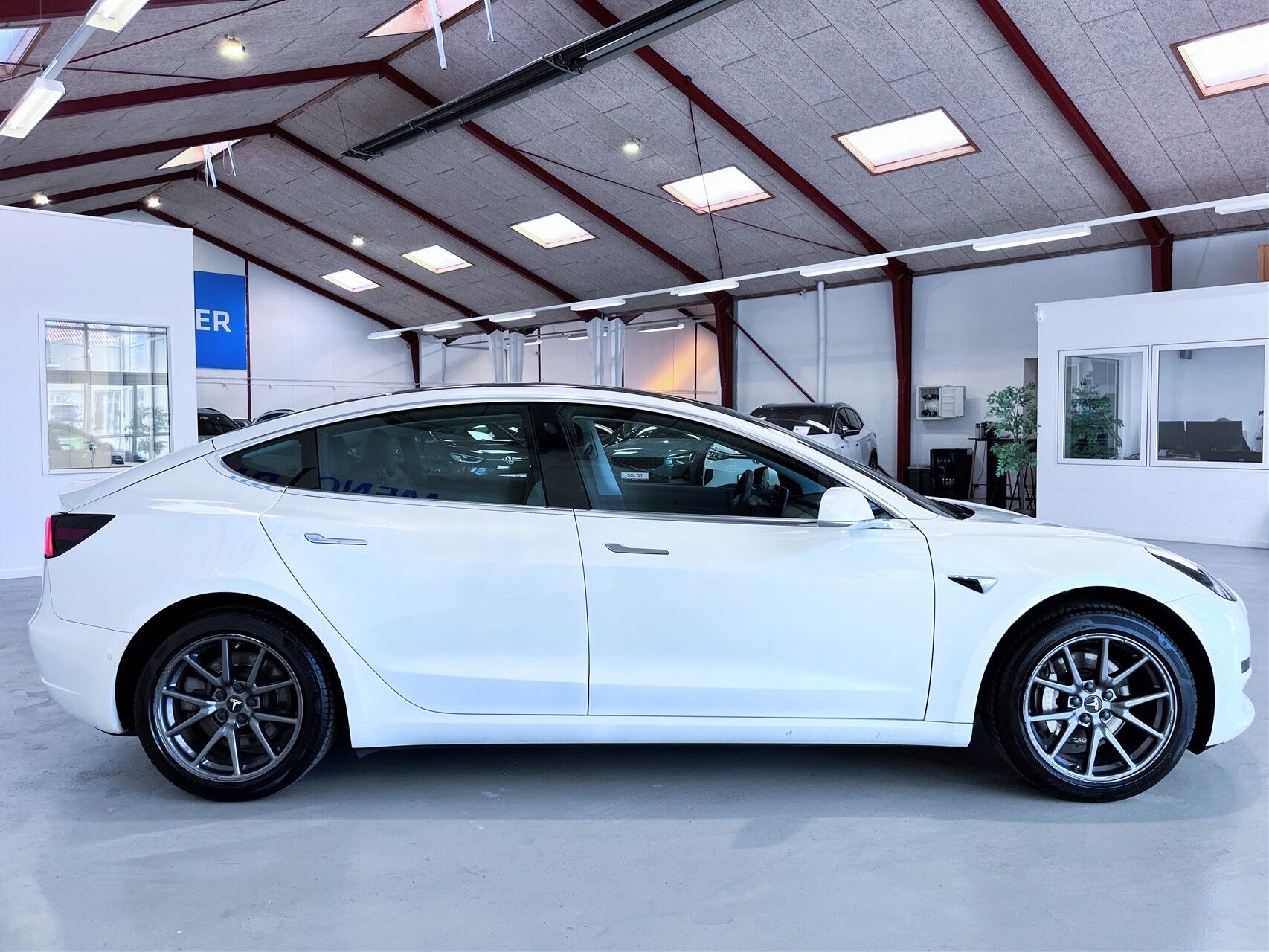 Billede af Tesla Model 3 EL Standard Range Plus 283HK Aut. 