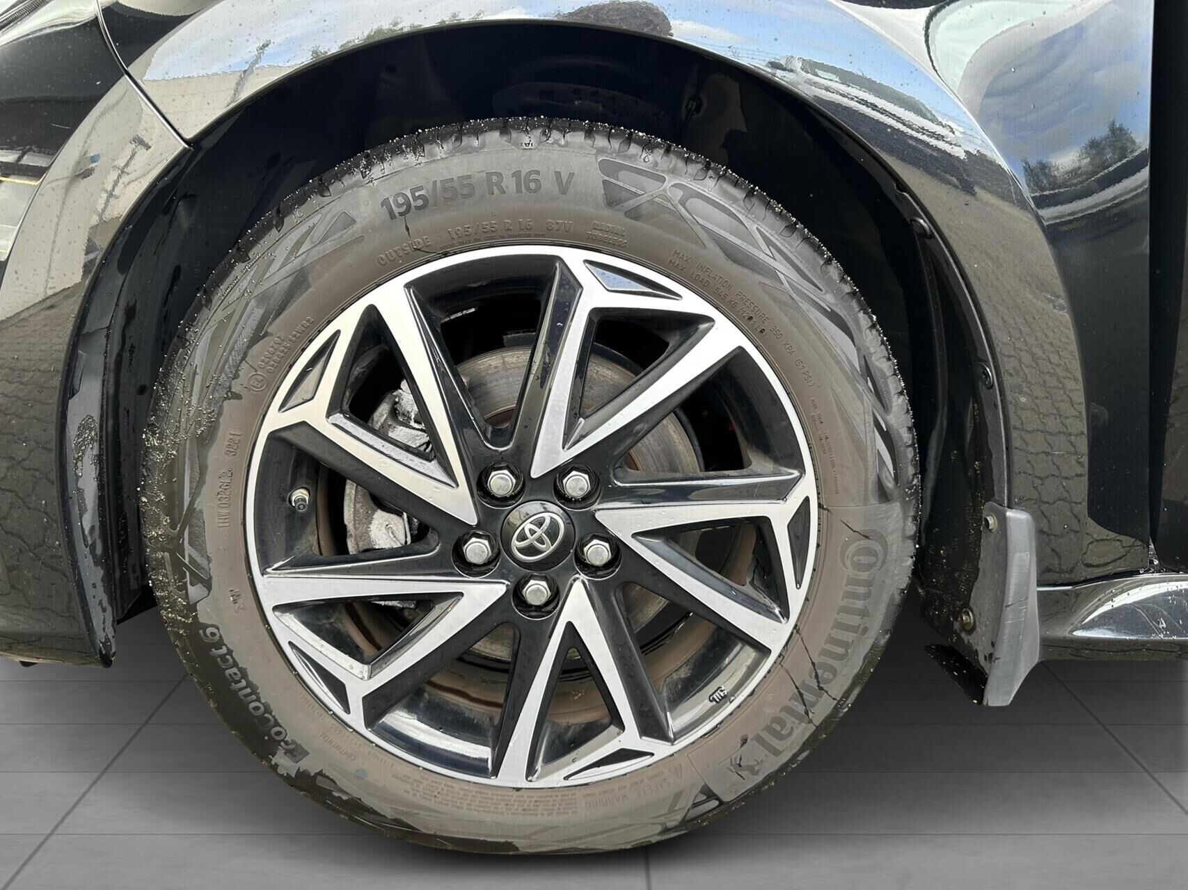 Billede af Toyota Yaris 1,5 Hybrid Style Panorama 116HK 5d Trinl. Gear