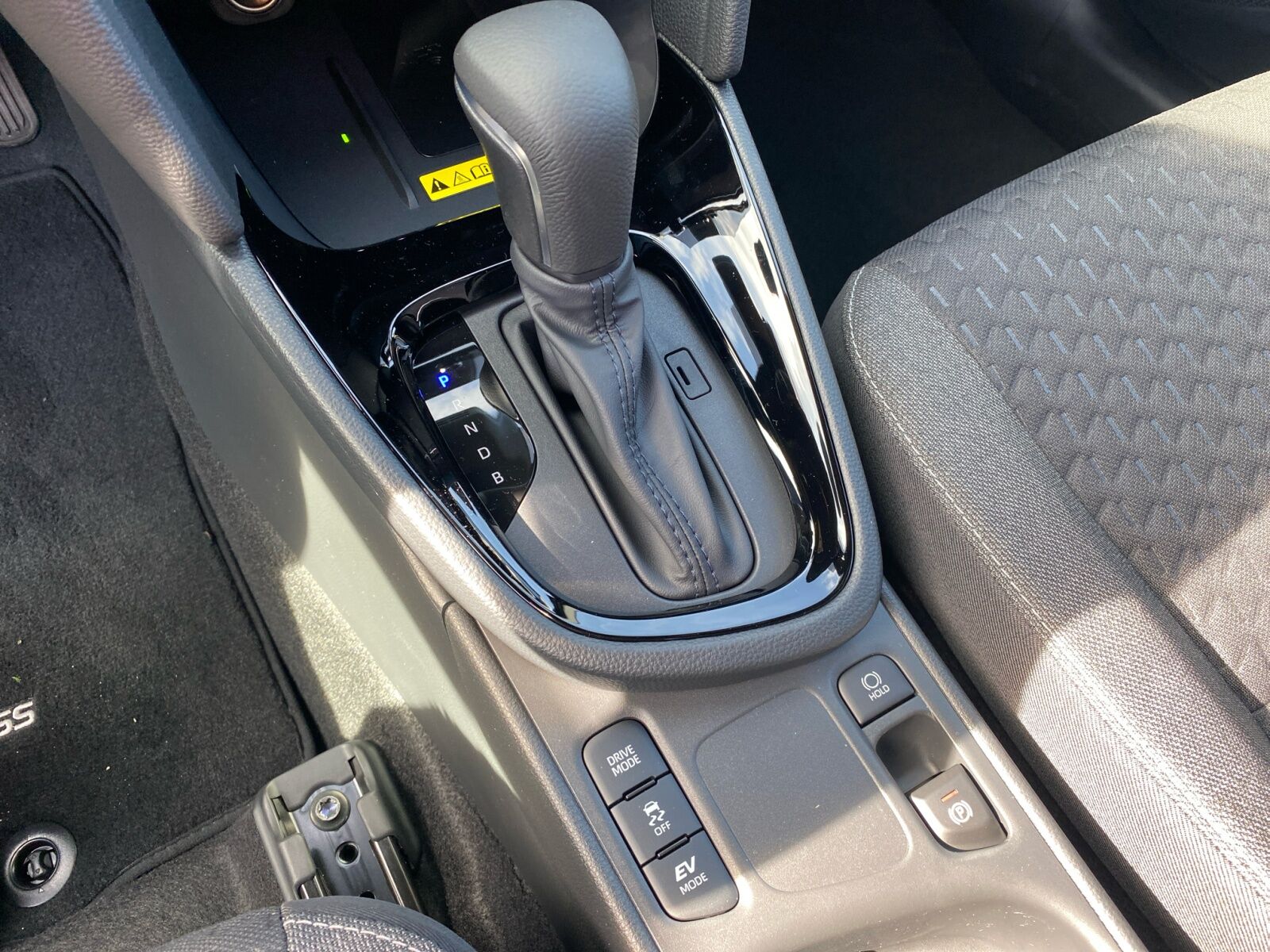 Billede af Toyota Yaris Cross 1,5 Hybrid Style Comfort 116HK 5d Trinl. Gear