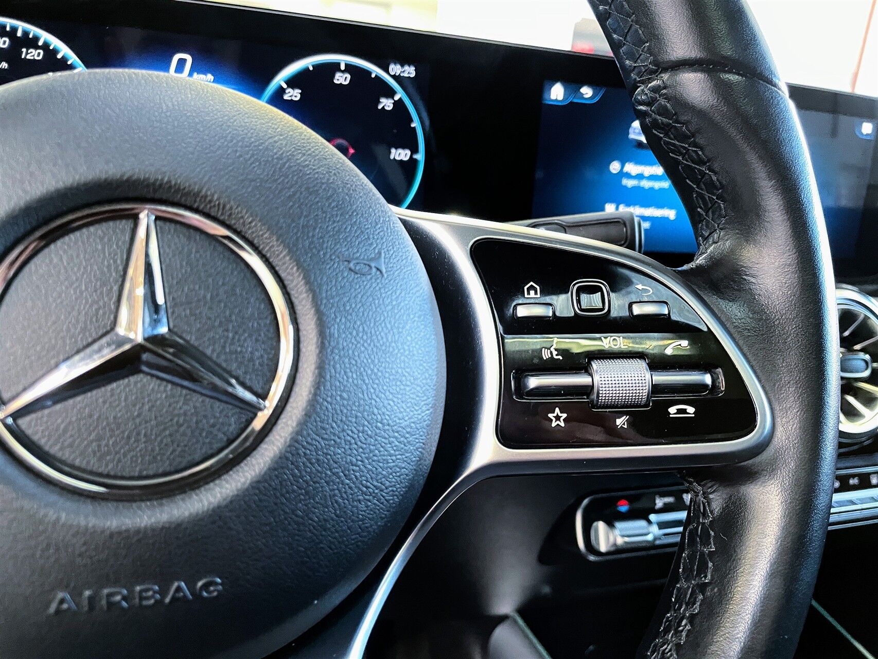 Billede af Mercedes-Benz EQA 250 EL 190HK 5d Aut.