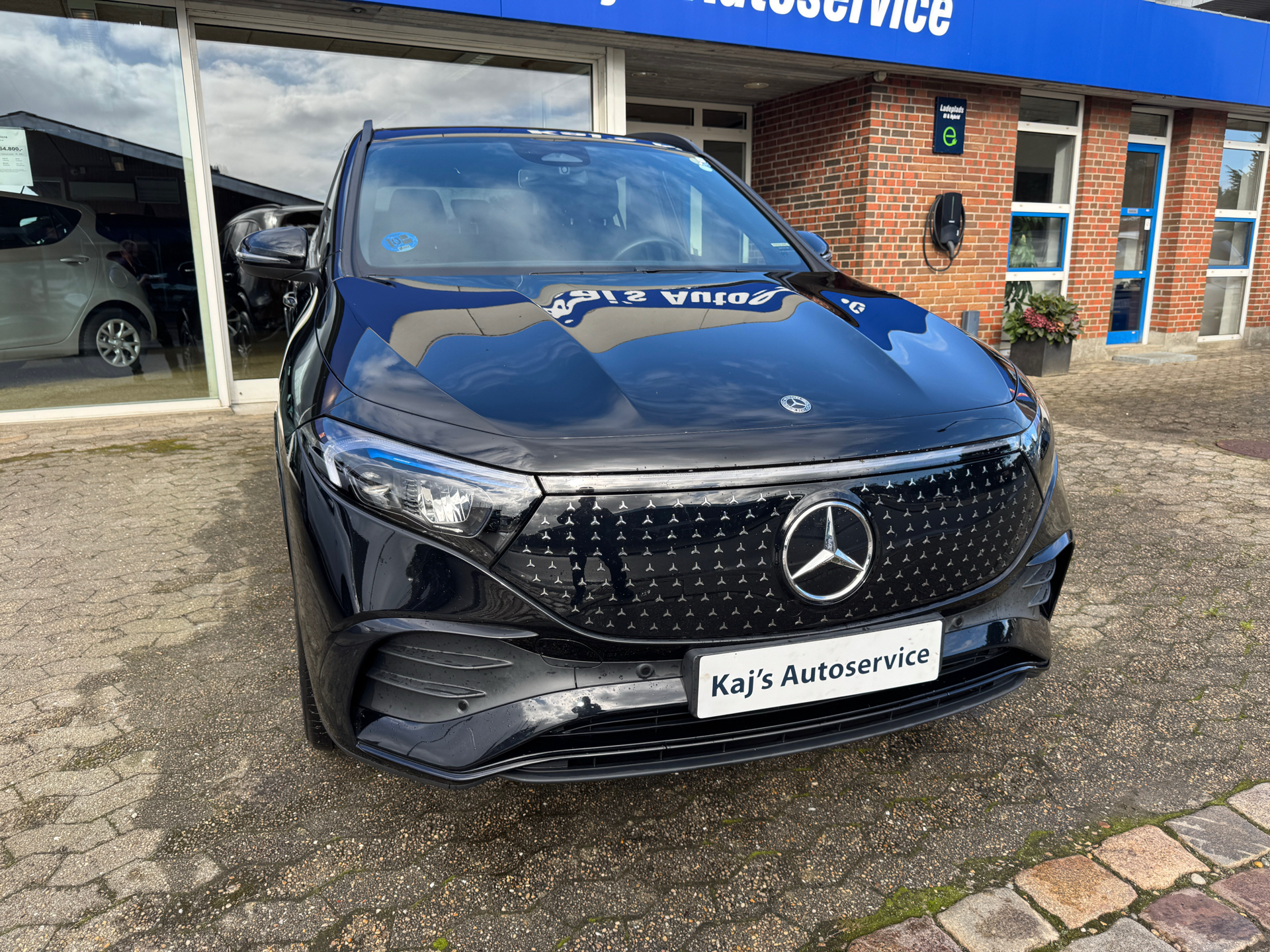 Billede af Mercedes-Benz EQA 250+ EL AMG Line 190HK 5d Aut.