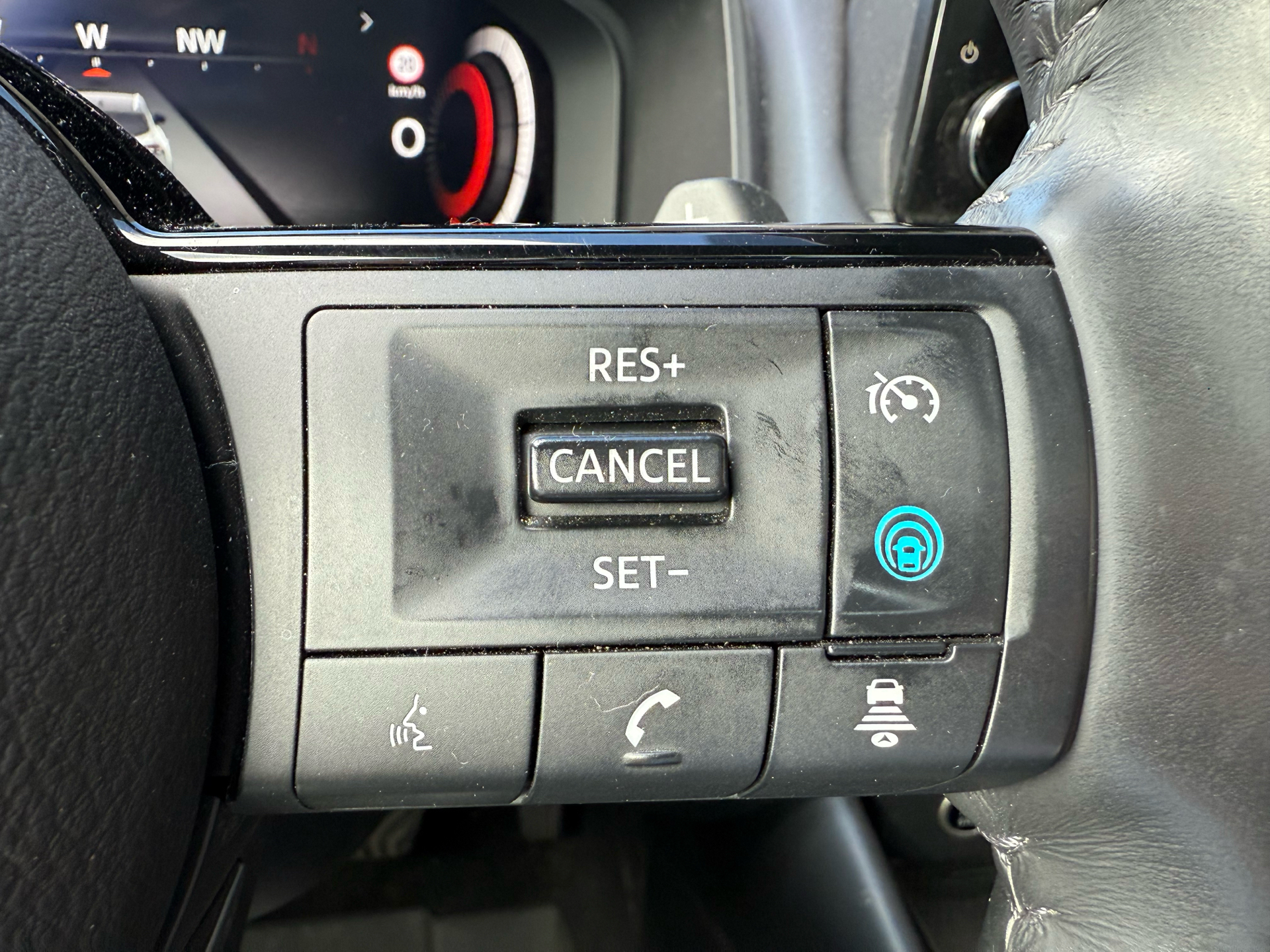 Billede af Nissan Qashqai 1,3 MHEV  Mild hybrid Tekna+ X-Tronic 158HK 5d 7g Aut.