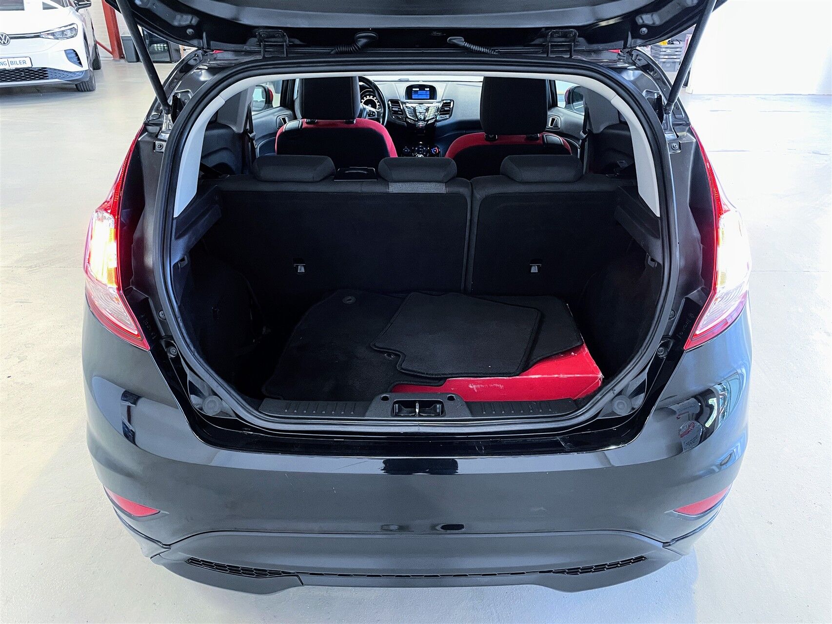 Billede af Ford Fiesta 1,0 EcoBoost Black Edition Start/Stop 140HK 3d