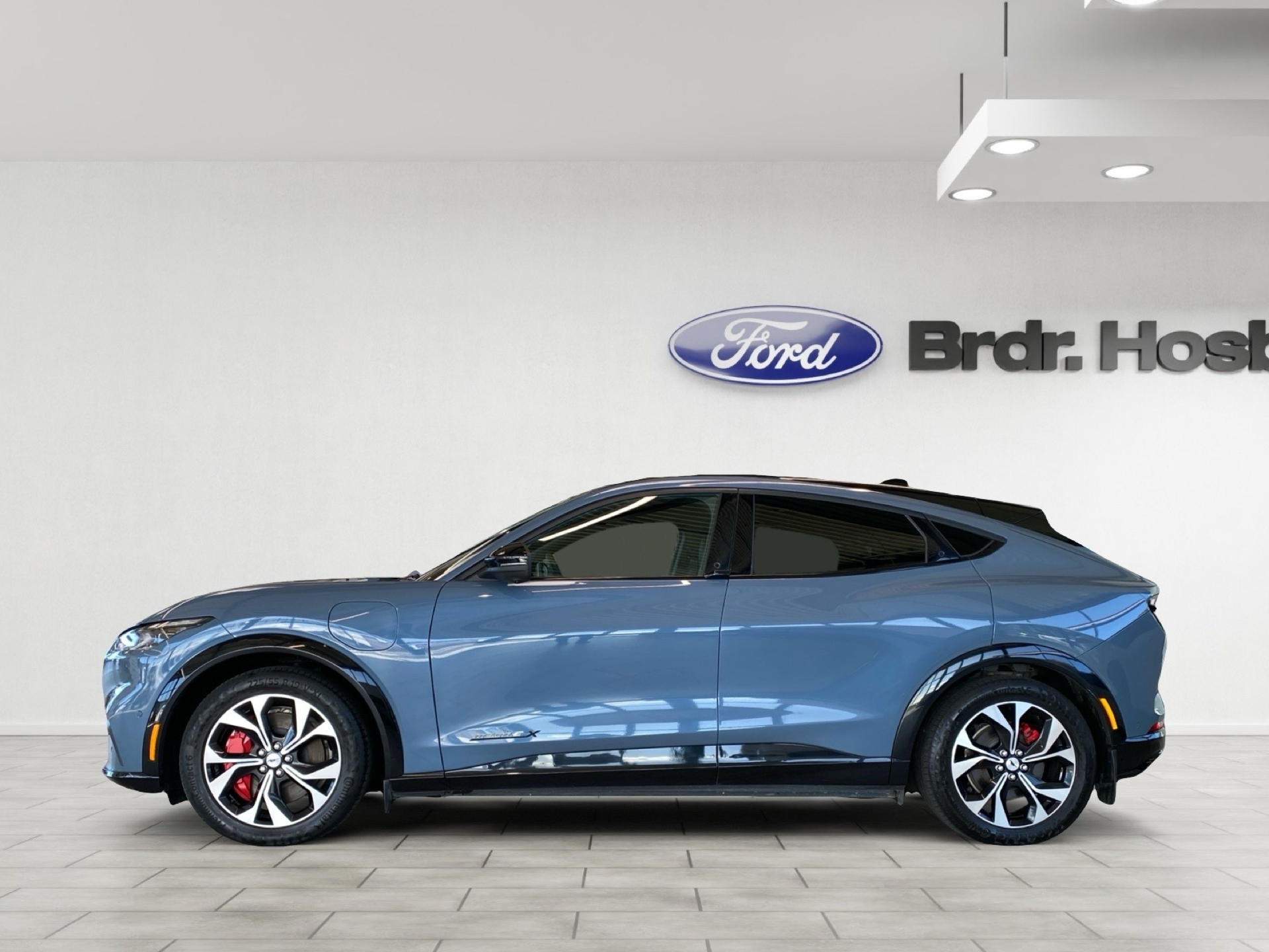 Billede af Ford Mustang Mach-E EL UR Premium 294HK 5d Aut.
