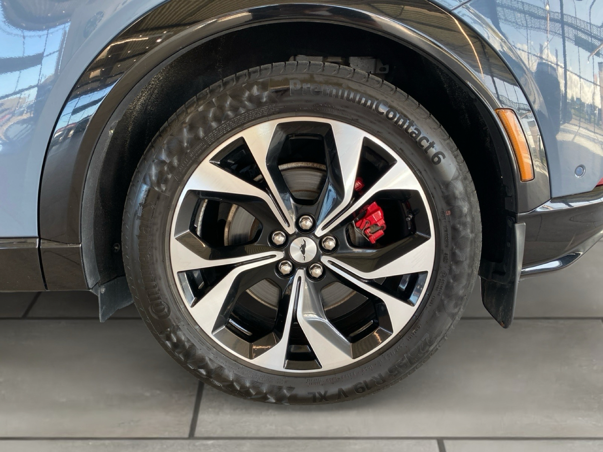 Billede af Ford Mustang Mach-E EL UR Premium 294HK 5d Aut.