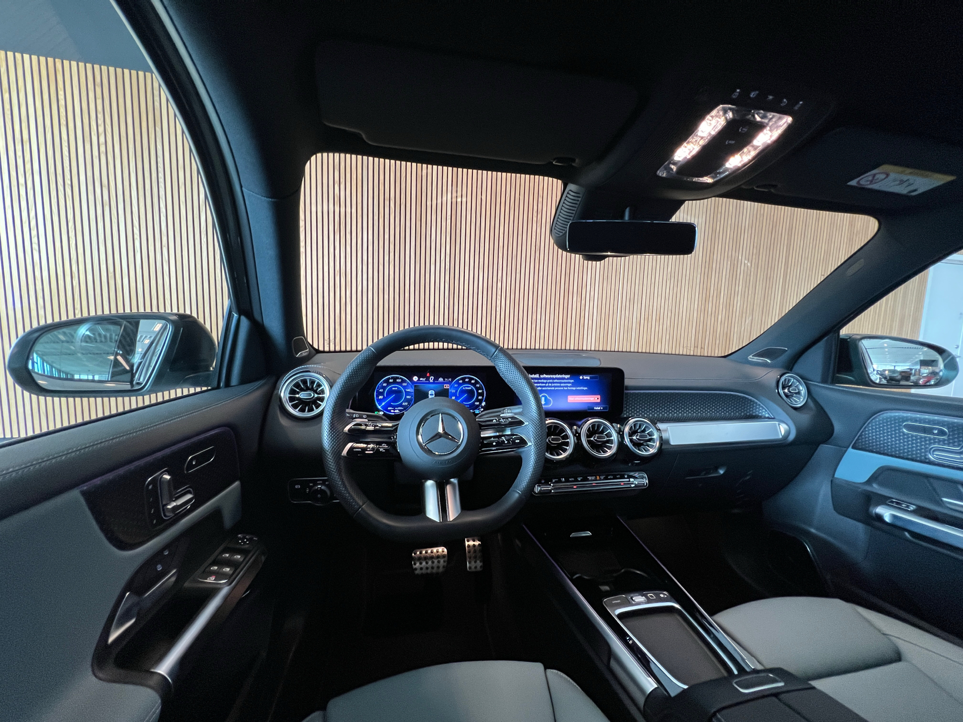 Billede af Mercedes-Benz EQB 250+ EL AMG Premium 190HK 5d Aut.