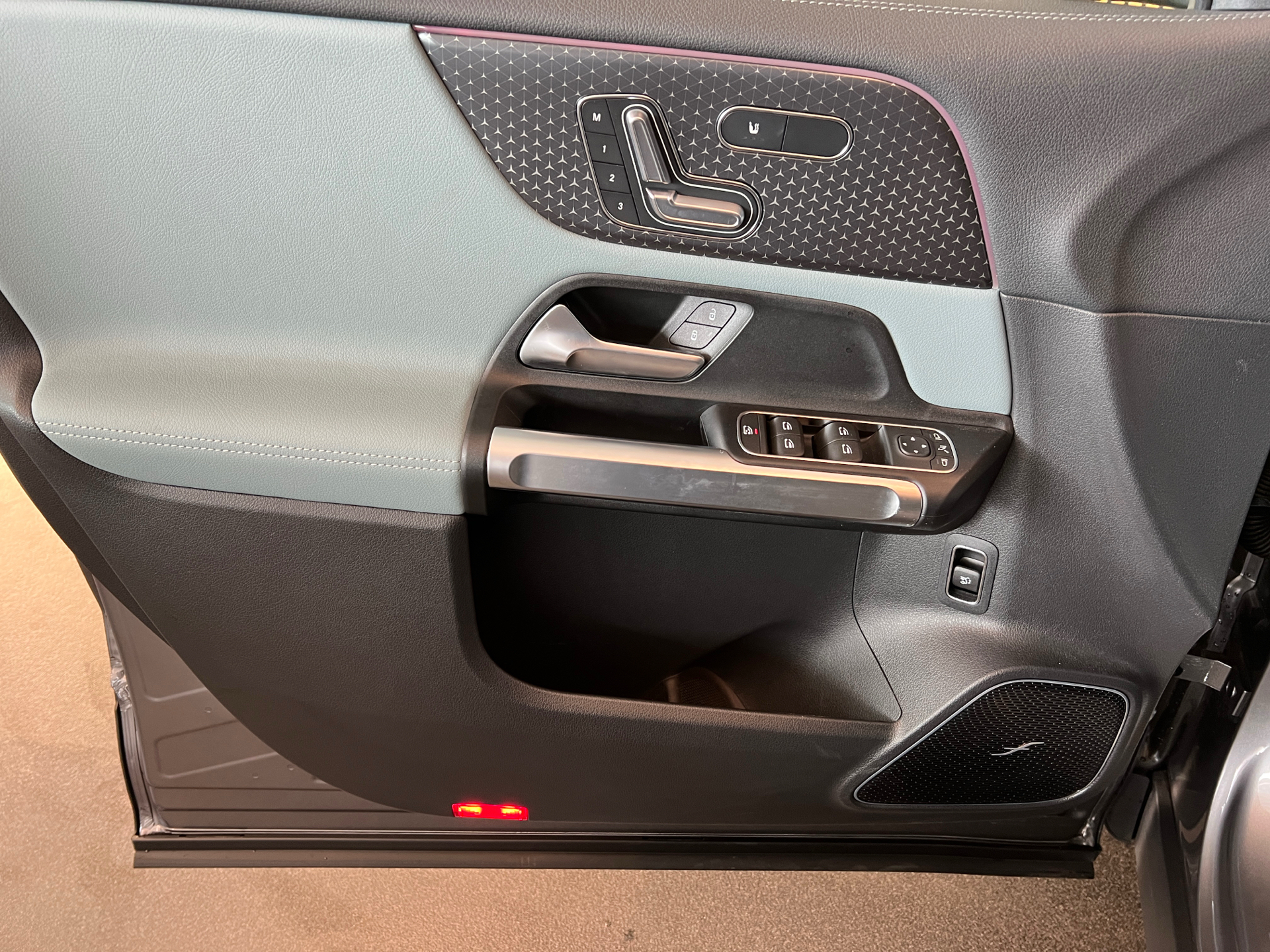 Billede af Mercedes-Benz EQB 250+ EL AMG Premium 190HK 5d Aut.