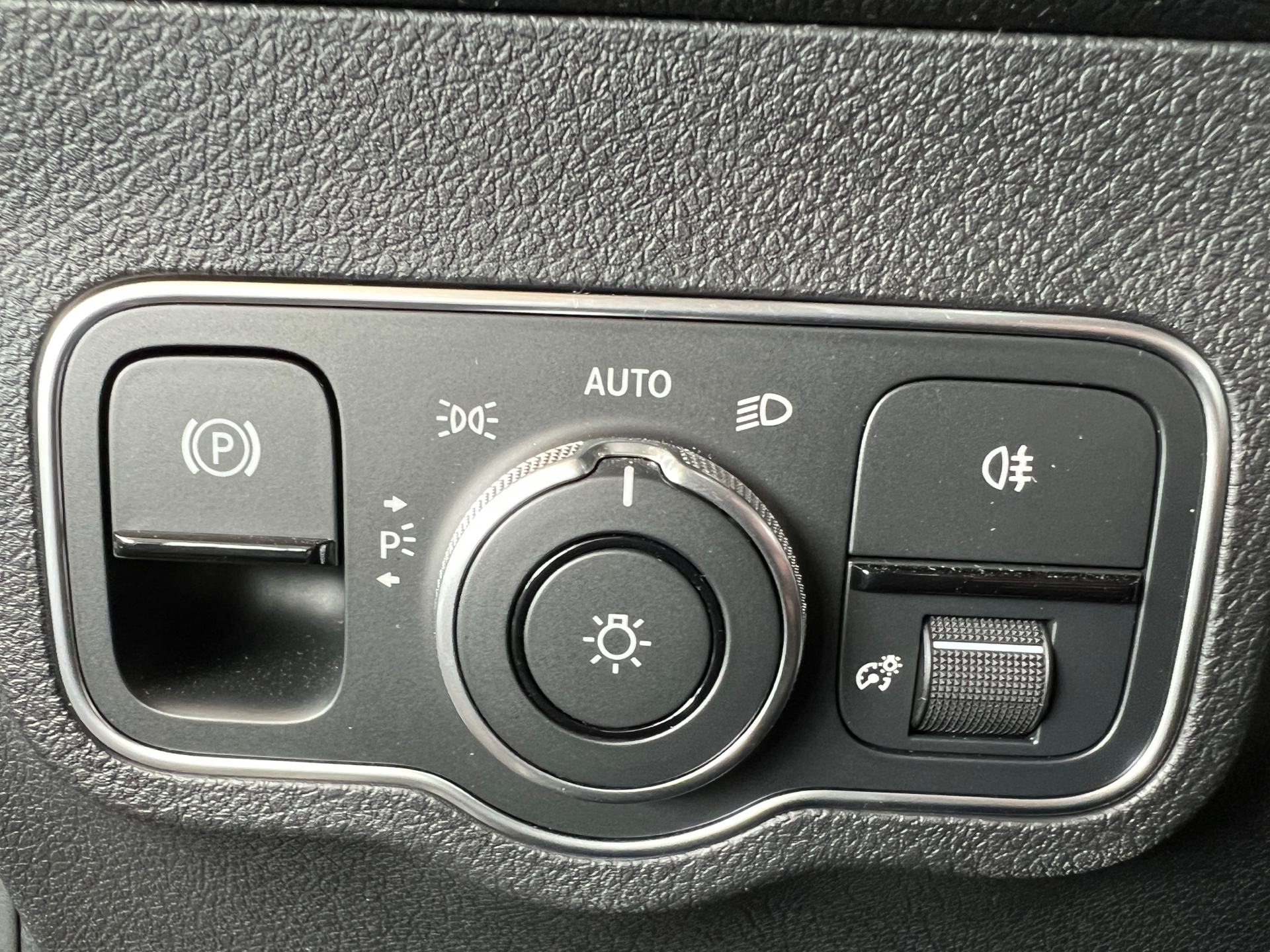 Billede af Mercedes-Benz EQB 250+ EL AMG Premium 190HK 5d Aut.