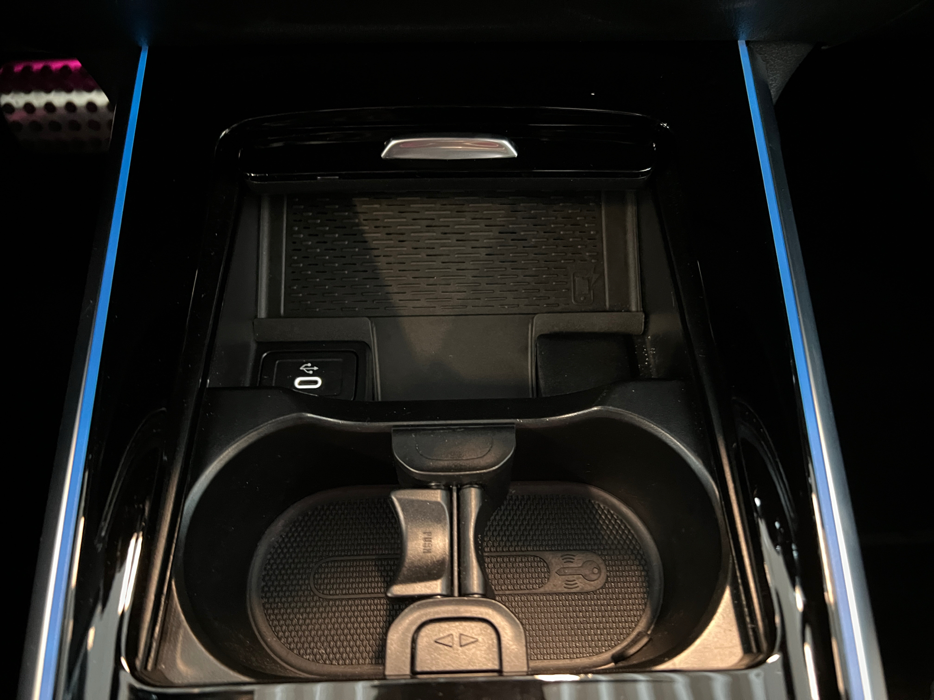 Billede af Mercedes-Benz EQB 250+ EL AMG Premium 190HK 5d Aut.