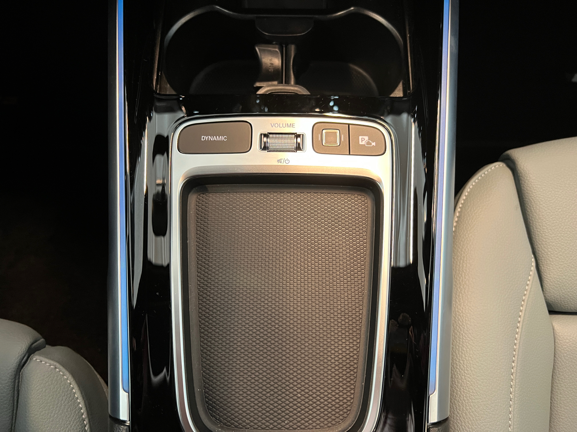 Billede af Mercedes-Benz EQB 250+ EL AMG Premium 190HK 5d Aut.
