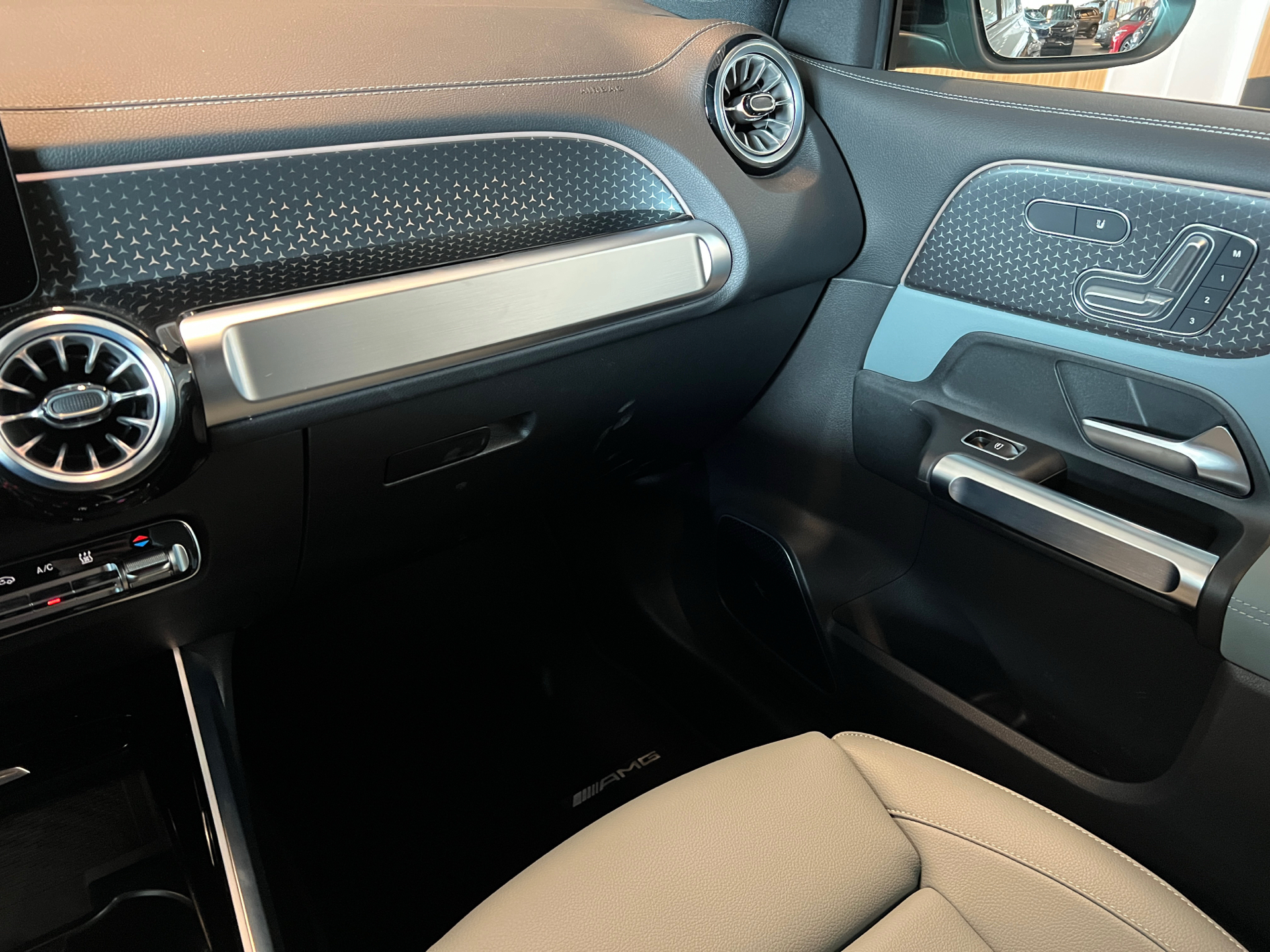 Billede af Mercedes-Benz EQB 250+ EL AMG Premium 190HK 5d Aut.