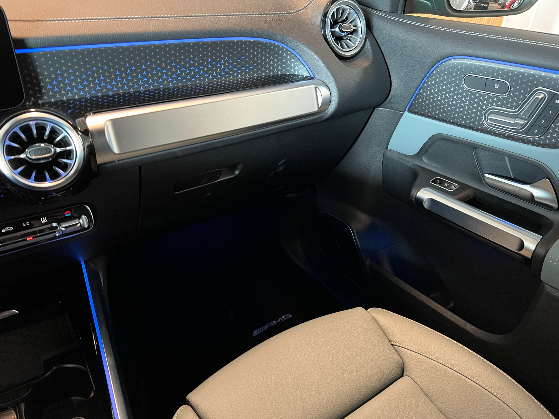 Billede af Mercedes-Benz EQB 250+ EL AMG Premium 190HK 5d Aut.