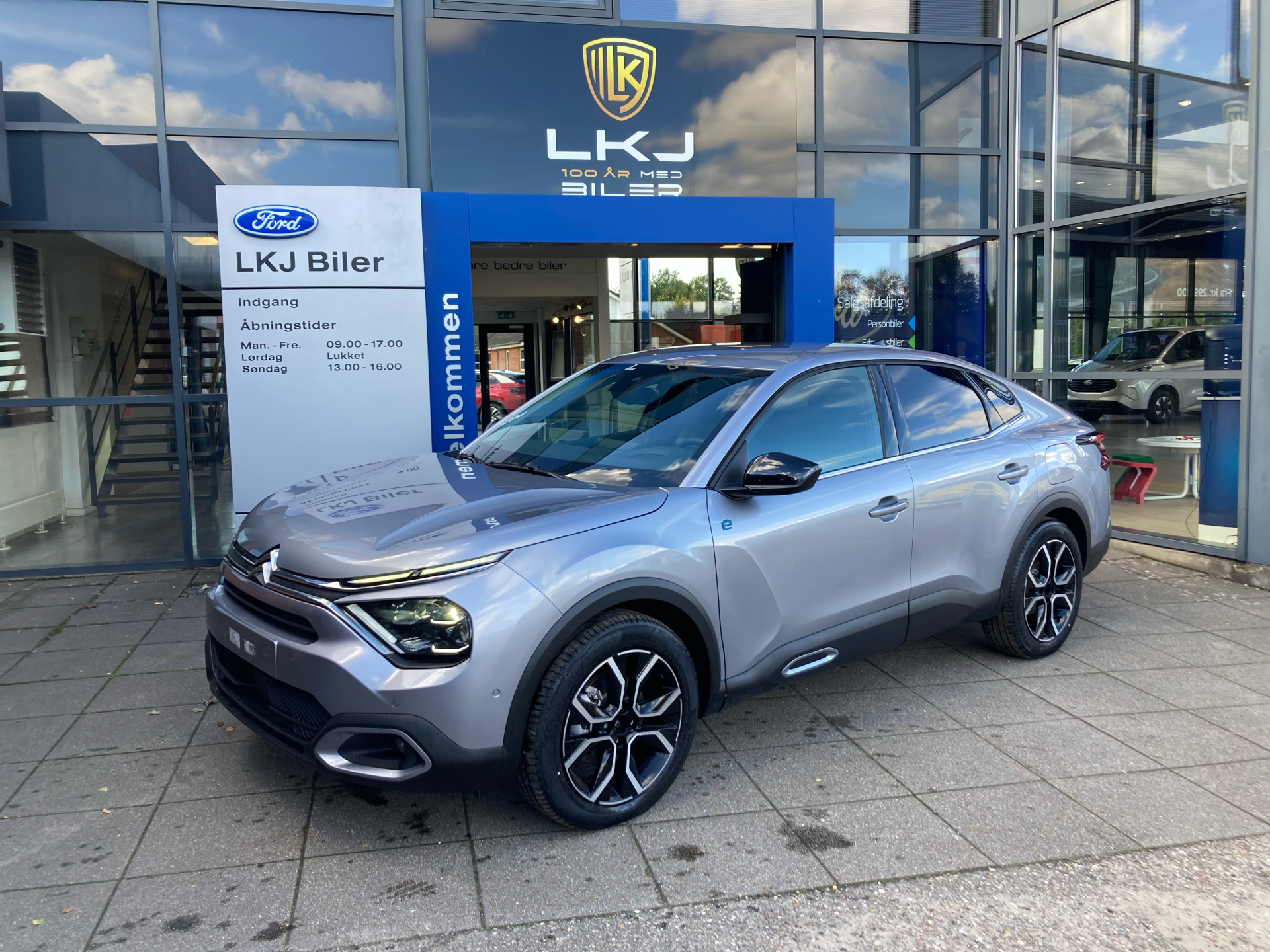 Billede af Citroën e-C4 X EL Max 136HK 5d Aut.