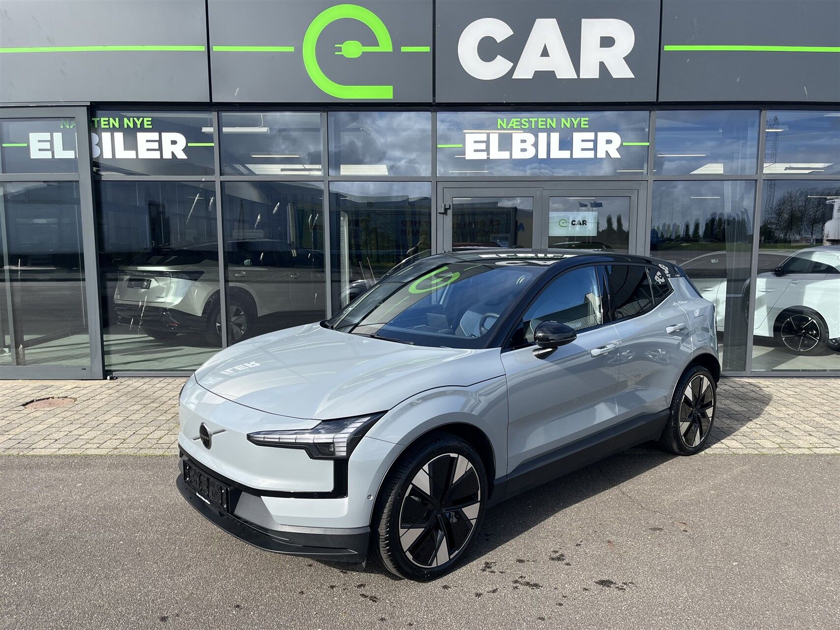 Billede af Volvo EX30 Twin Motor Performance Ultra AWD 428HK 5d Aut.