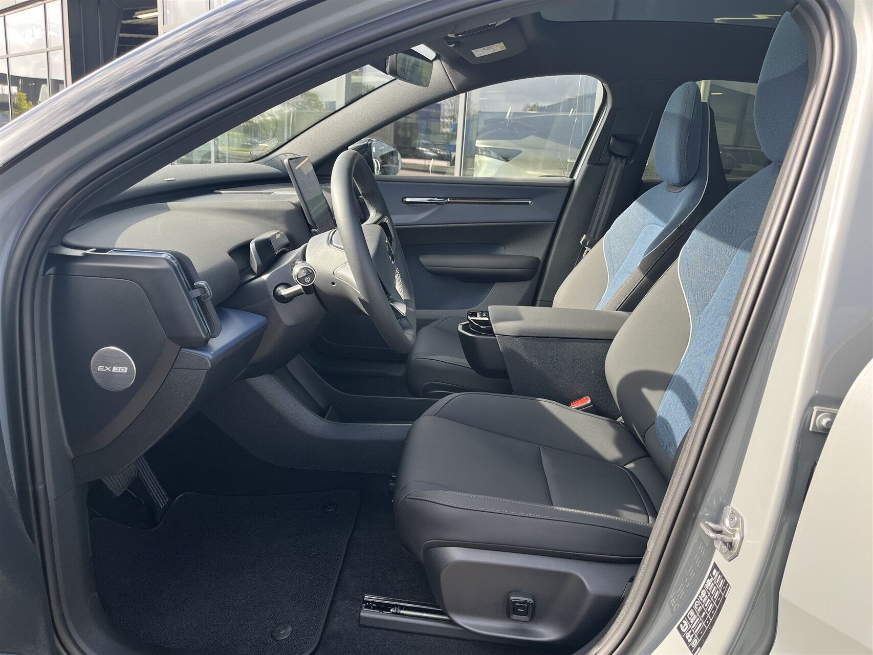 Billede af Volvo EX30 Twin Motor Performance Ultra AWD 428HK 5d Aut.