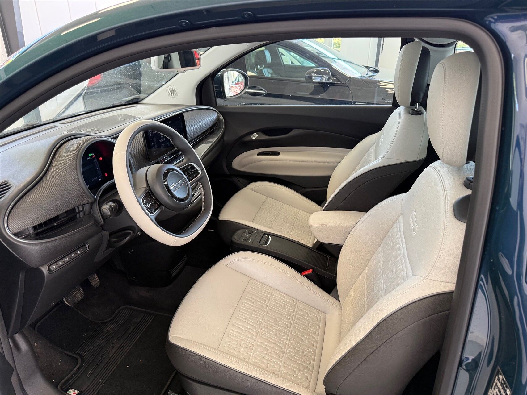 Billede af Fiat 500e 3+1 EL La Prima 118HK 4d Aut.