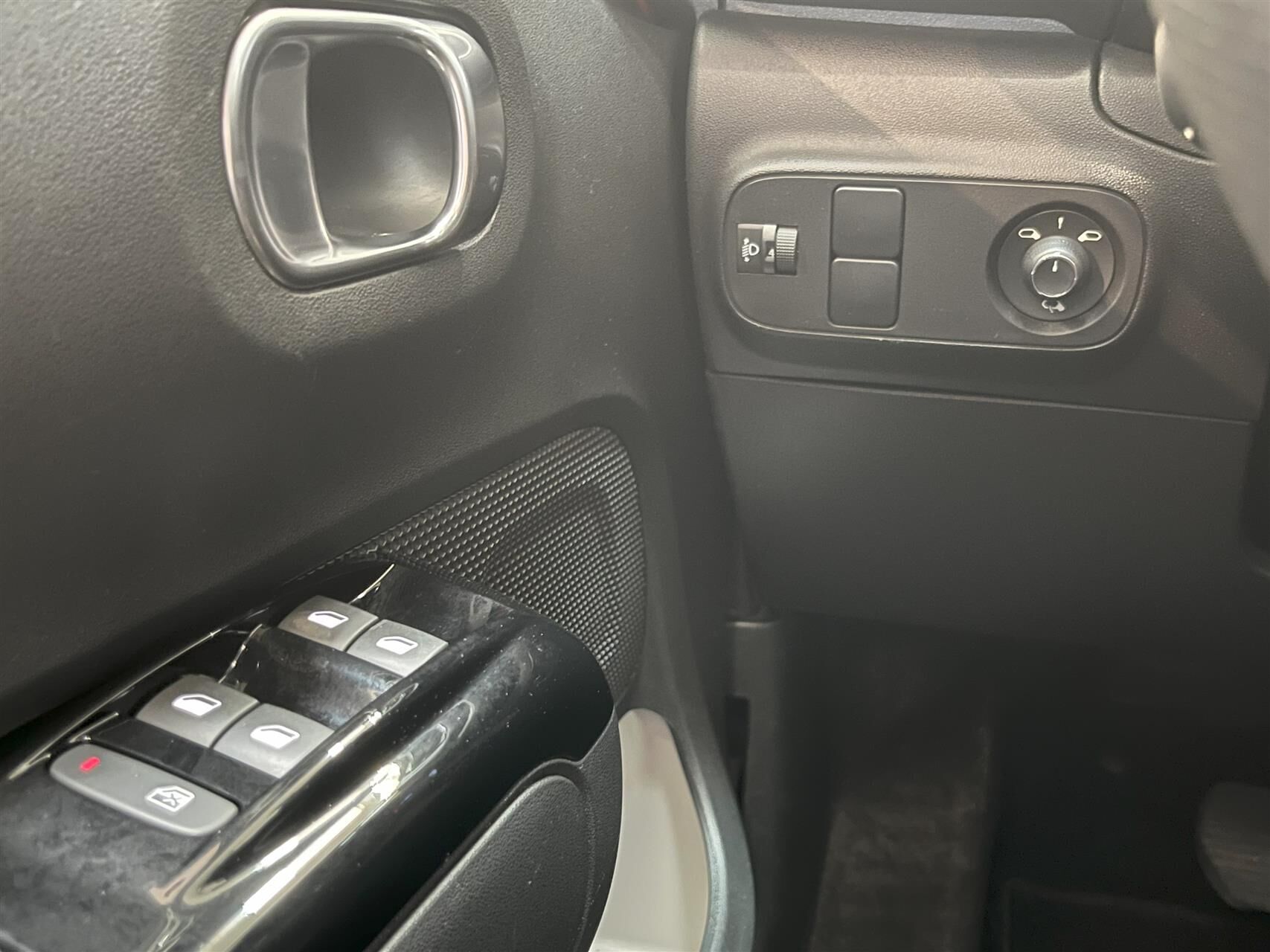 Billede af Citroën C3 1,2 PureTech Shine 110HK 5d 6g Aut.