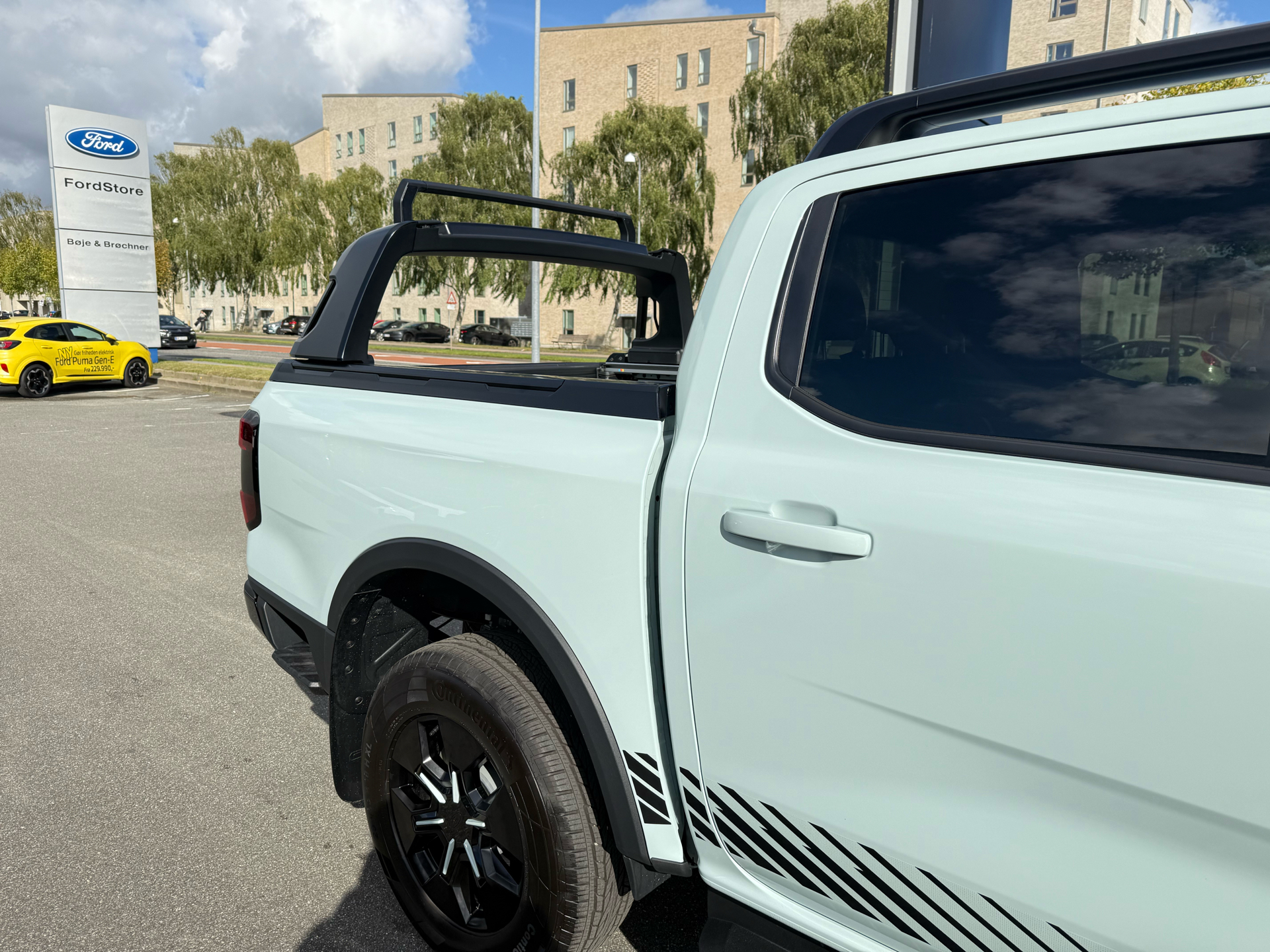 Billede af Ford Ranger 2.3 EcoBoost PHEV Stormtrak Db Cag aut 4d