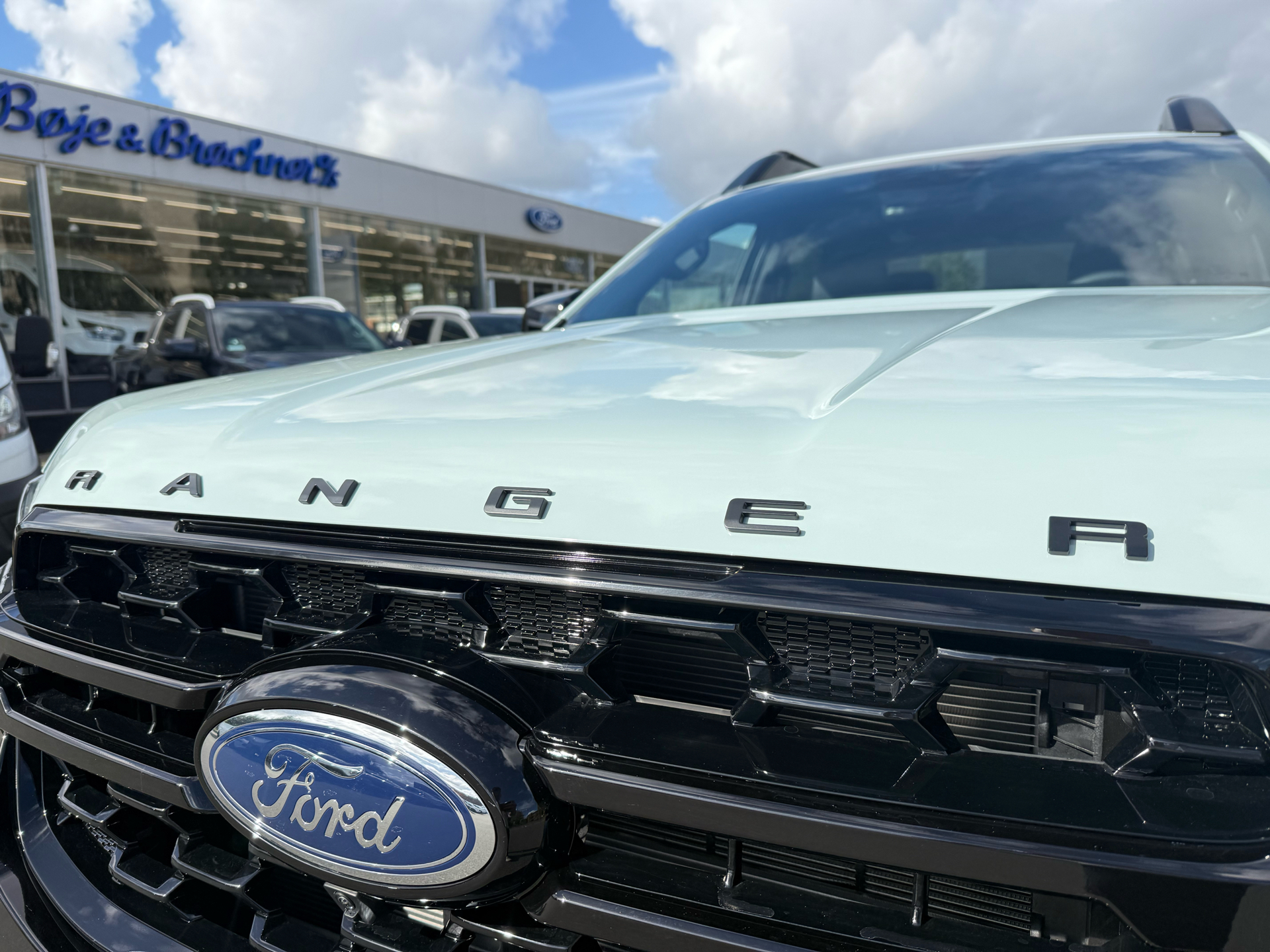 Billede af Ford Ranger 2.3 EcoBoost PHEV Stormtrak Db Cag aut 4d