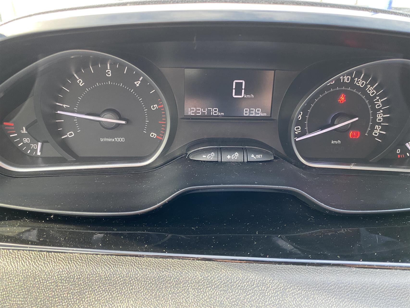 Billede af Peugeot 208 1,6 BlueHDi Active+ 100HK 5d