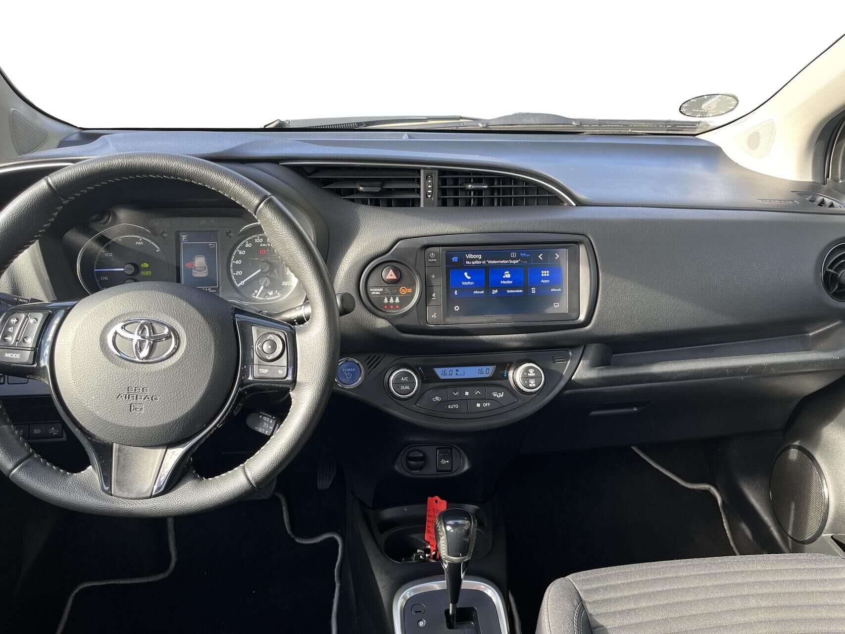 Billede af Toyota Yaris 1,5 Hybrid H2 Limited E-CVT 100HK 5d Trinl. Gear