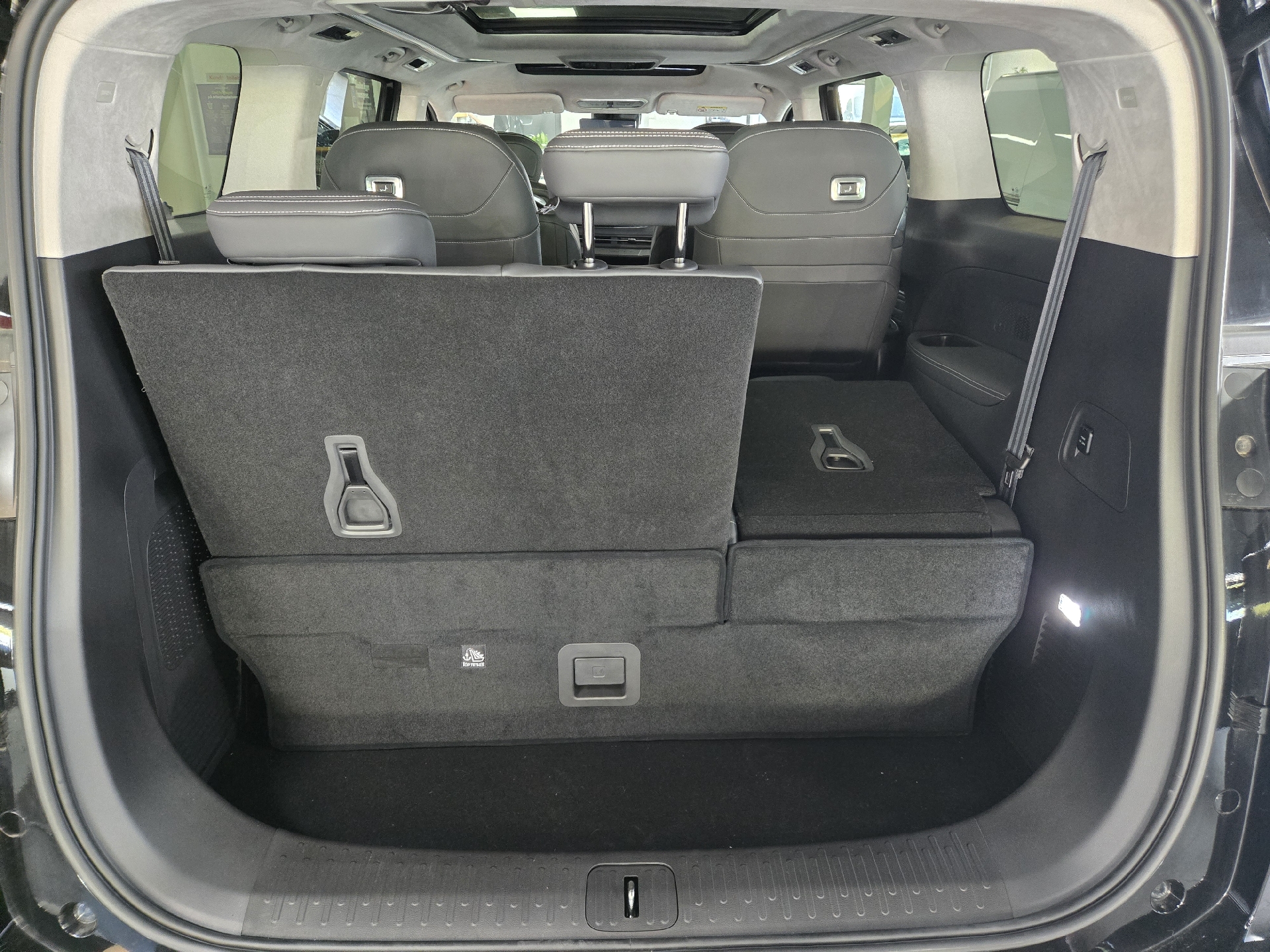 Billede af Maxus Mifa 9 EL Luxery 245HK Aut.