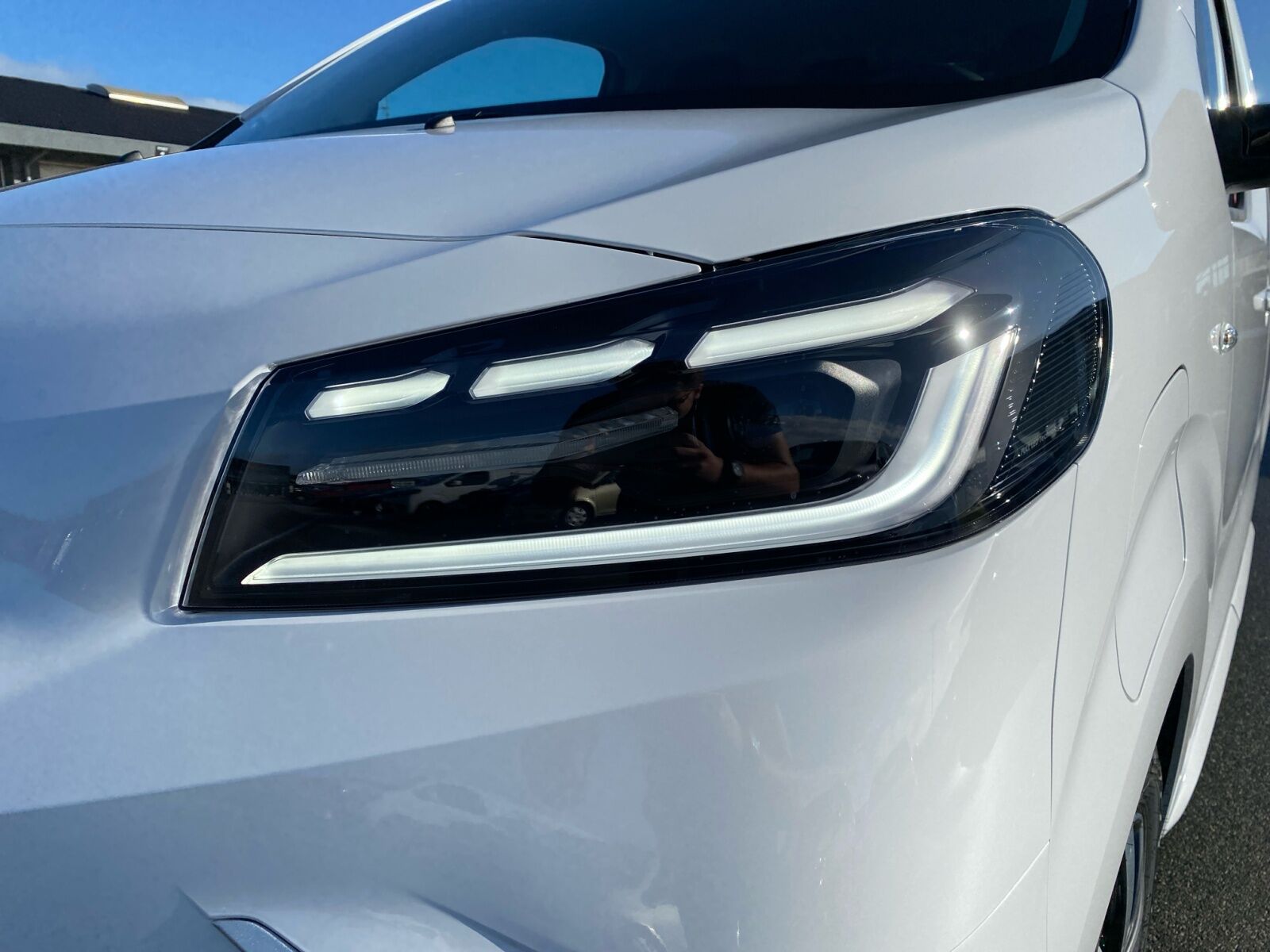 Billede af Toyota Proace Electric Long EL Comfort Master+ m/ 2 Skydedøre 136HK Van Aut.