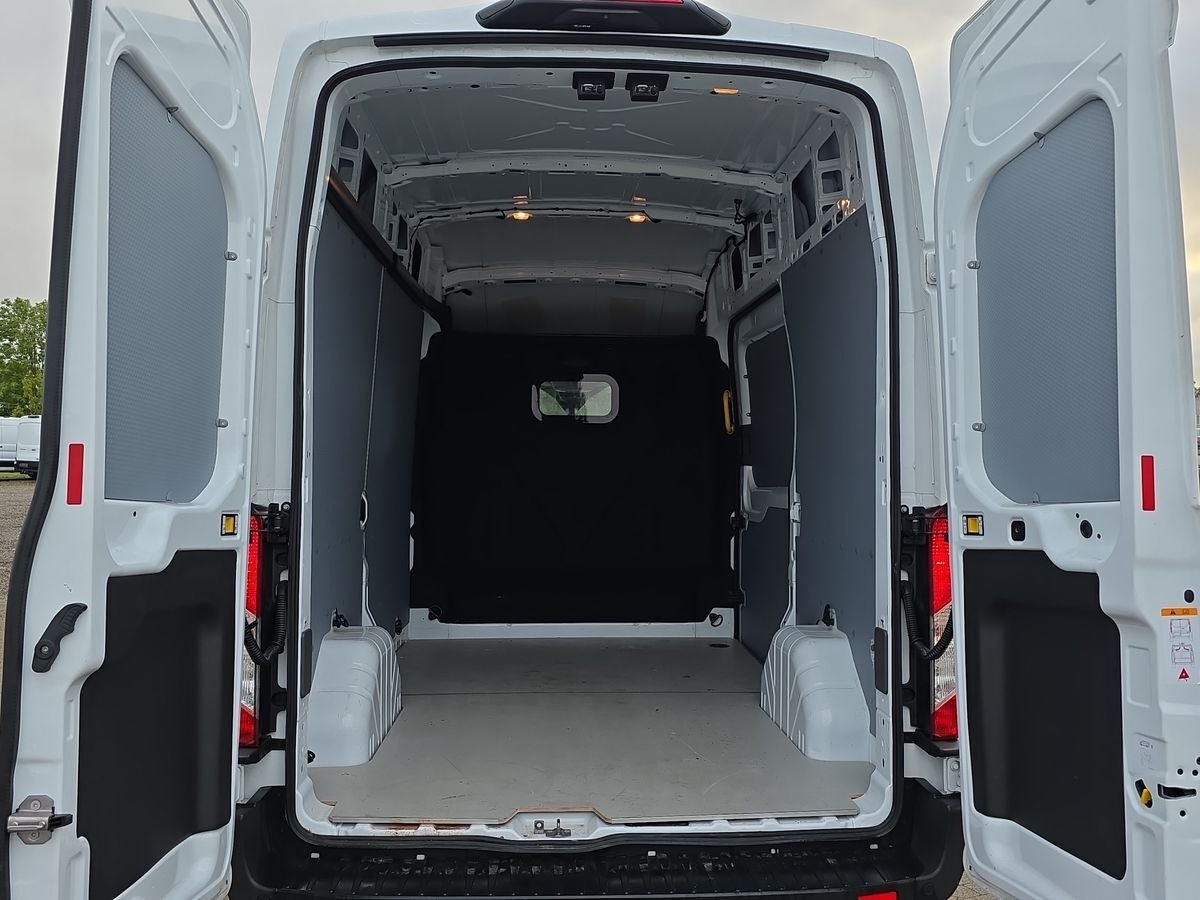 Billede af Ford Transit 350 L2H2 2,0 TDCi Trend 130HK Van 8g Aut.