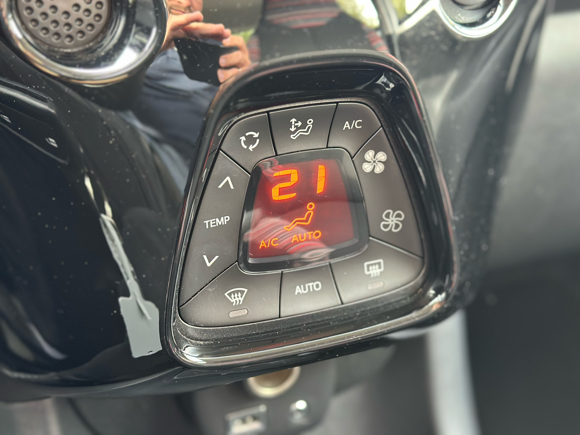 Billede af Citroën C1 1,0 VTi Shine 72HK 5d