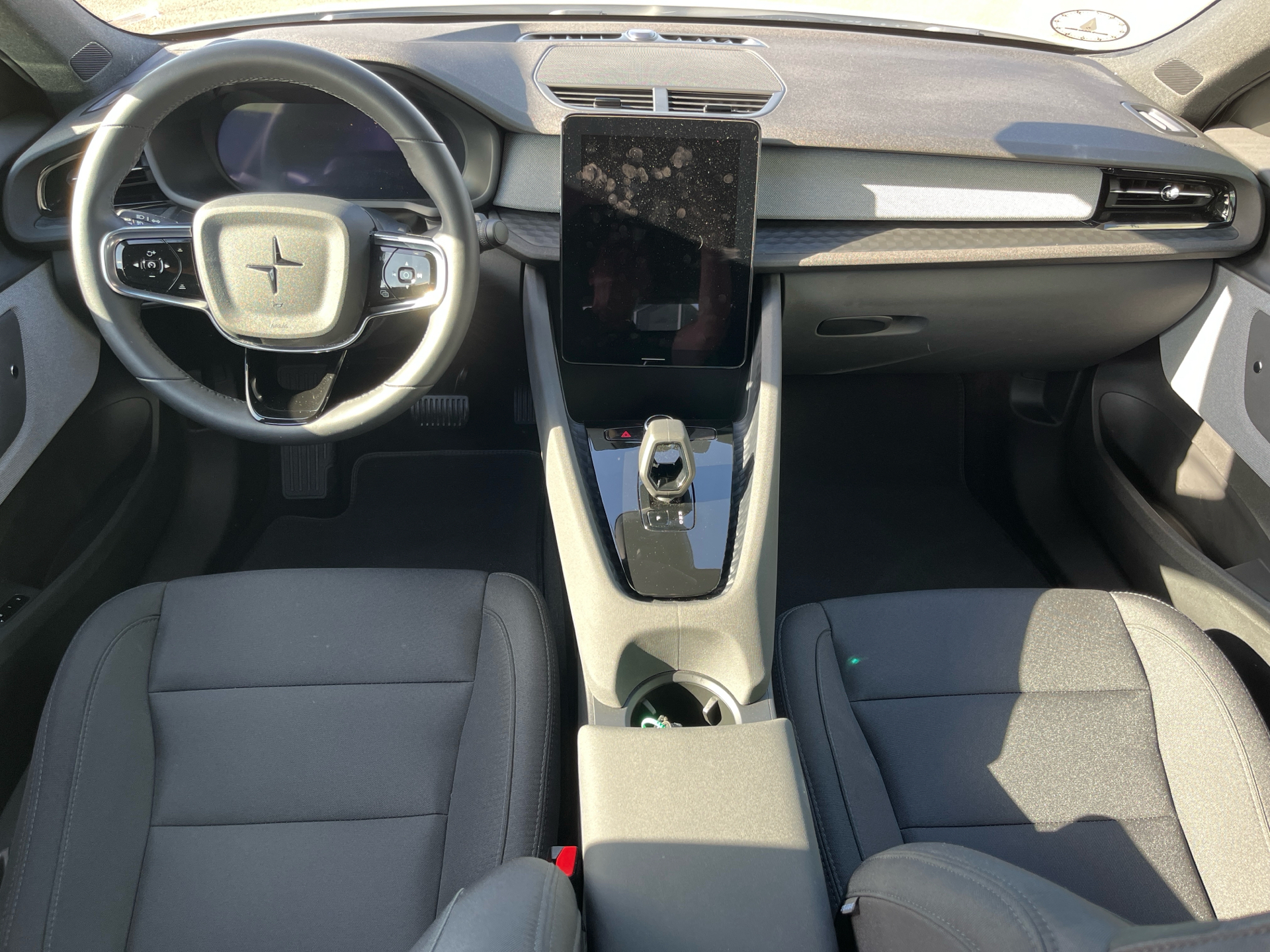 Billede af Polestar 2 EL Long range Single motor 231HK 5d Aut.