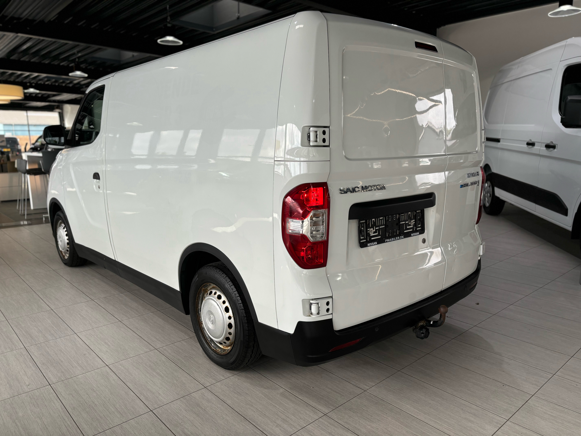 Billede af Maxus e-Deliver 3 EL 122HK Van Trinl. Gear