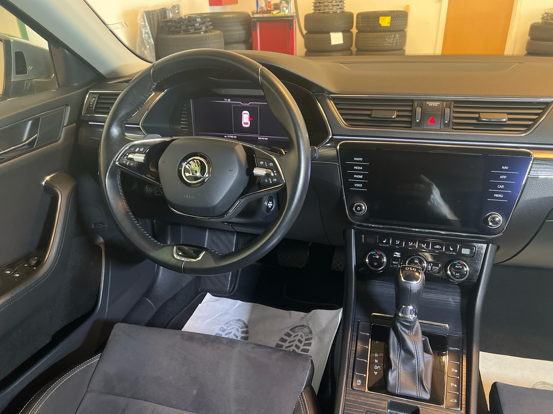 Billede af Skoda Superb Combi 2,0 TDI AdBlue Business Executive DSG 150HK Stc 7g Aut.
