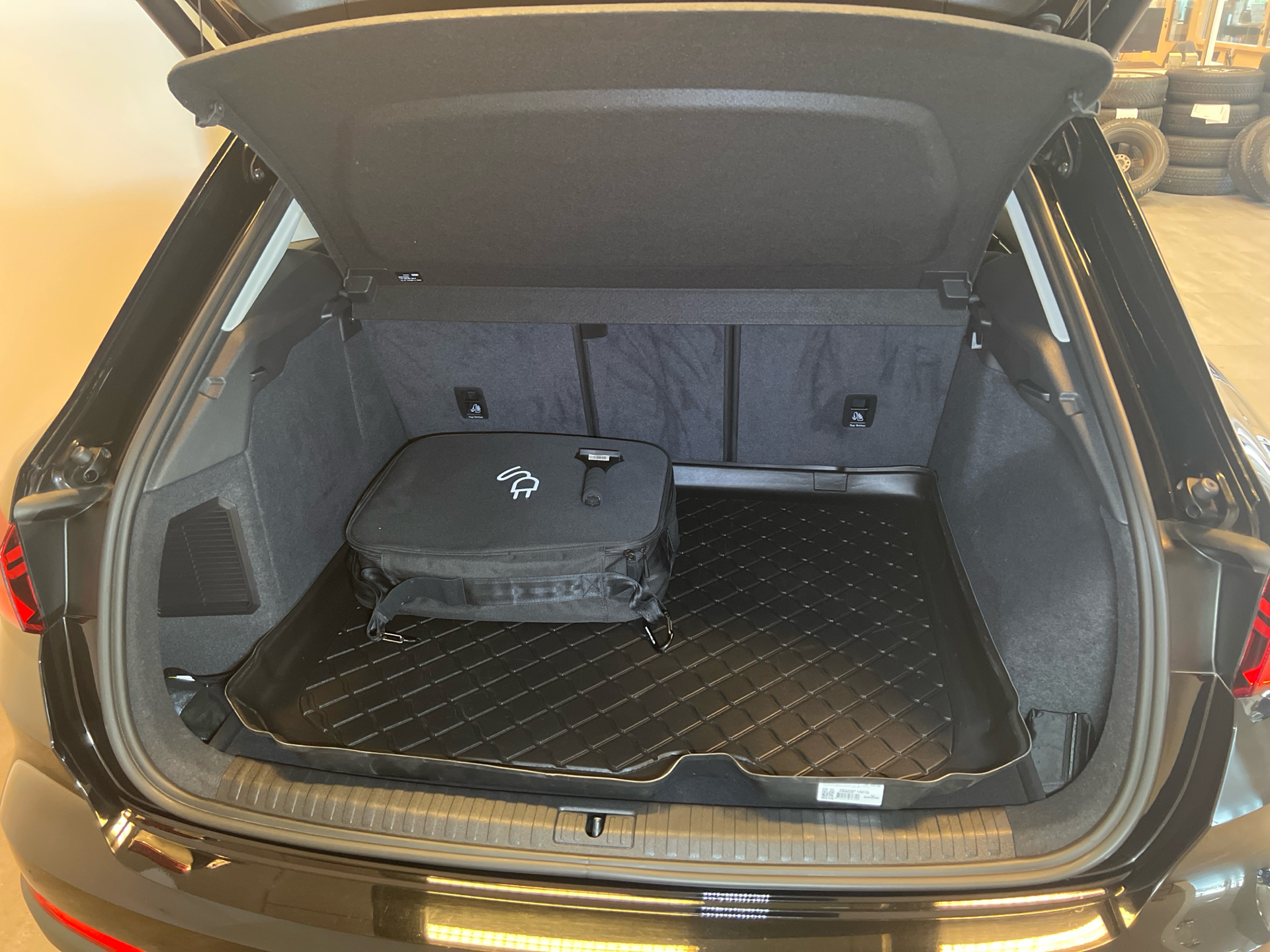Billede af Audi Q3 1,4 45 TFSI e  Plugin-hybrid Attitude Plus S Tronic 245HK 5d 6g Aut.