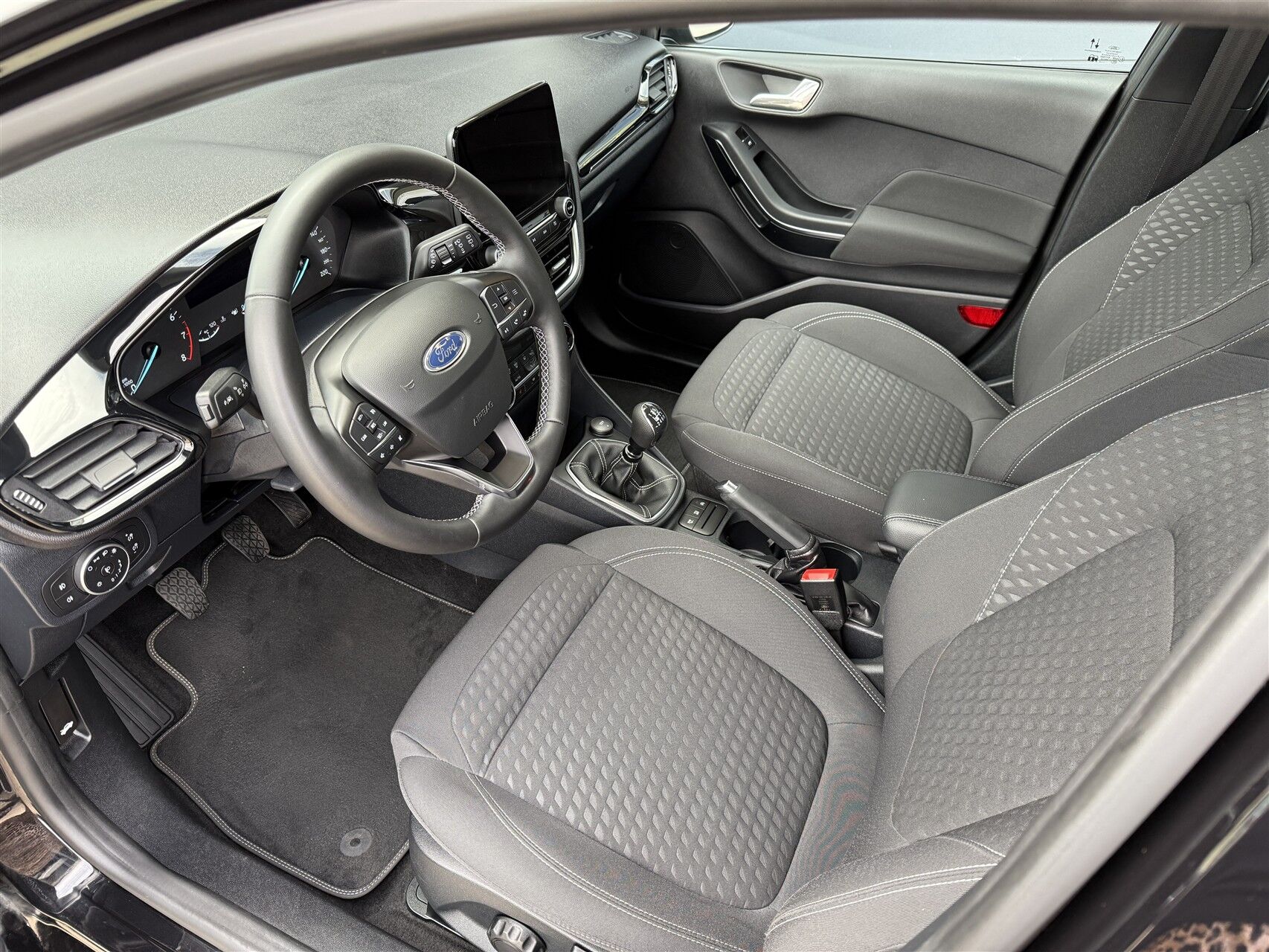 Billede af Ford Fiesta 1,0 EcoBoost Hybrid Titanium Start/Stop 125HK 5d 6g