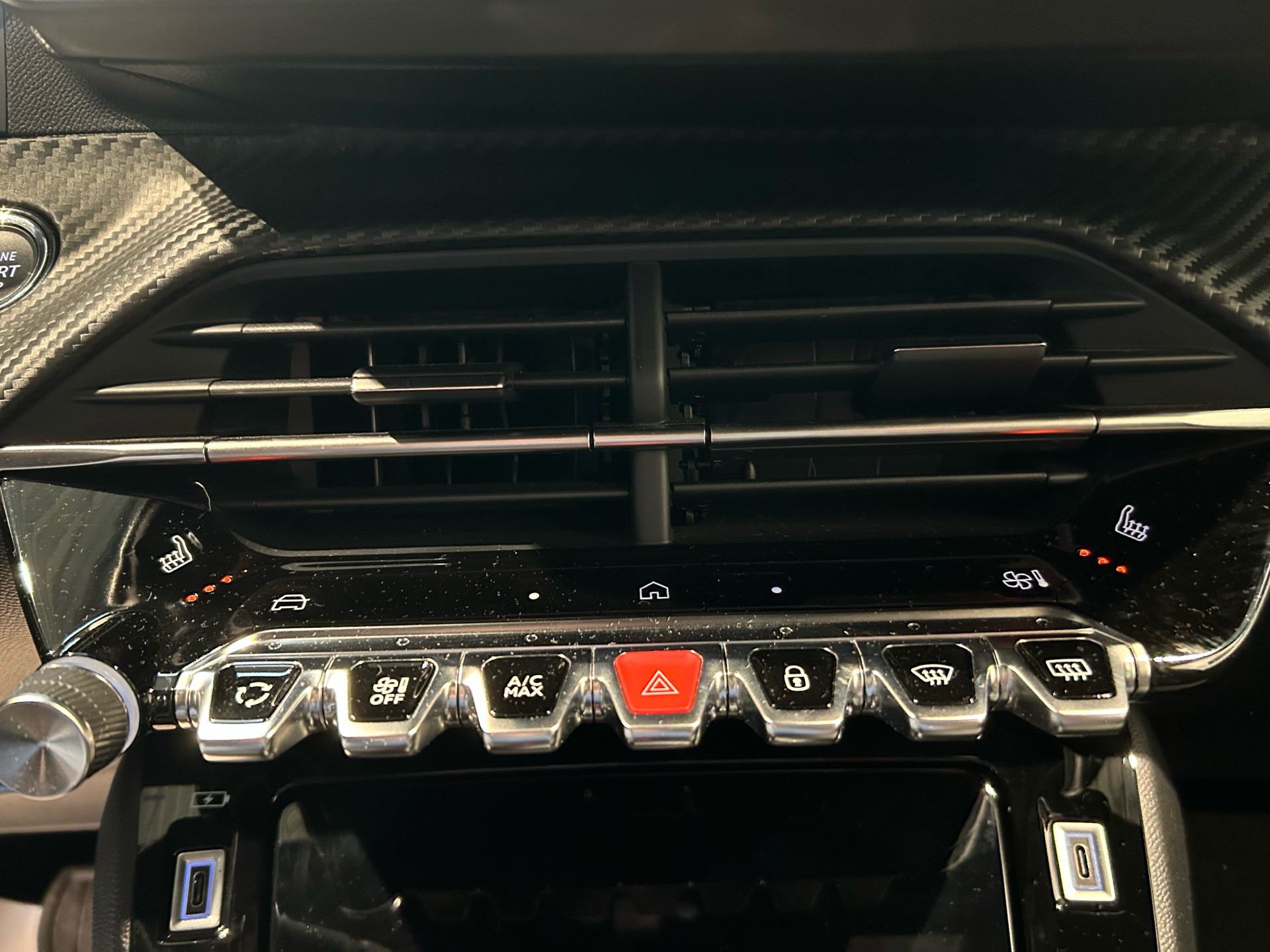 Billede af Peugeot 2008 1,2 PureTech Allure EAT8 130HK 5d 8g Aut.