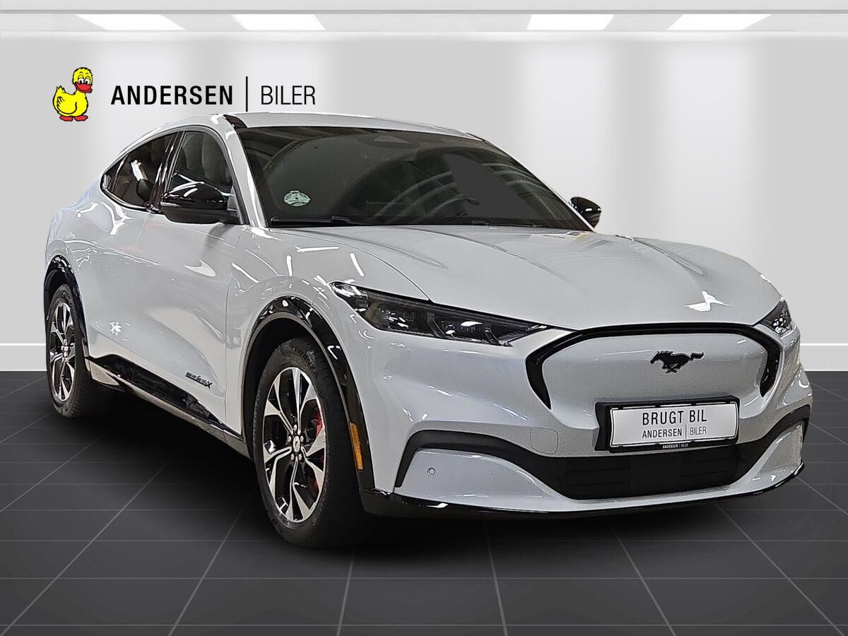 Billede af Ford Mustang Mach-E EL UR AWD 351HK 5d Aut.