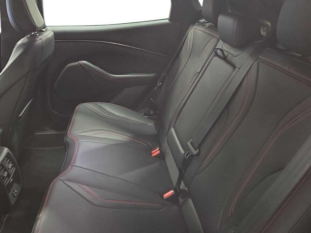 Billede af Ford Mustang Mach-E EL UR AWD 351HK 5d Aut.